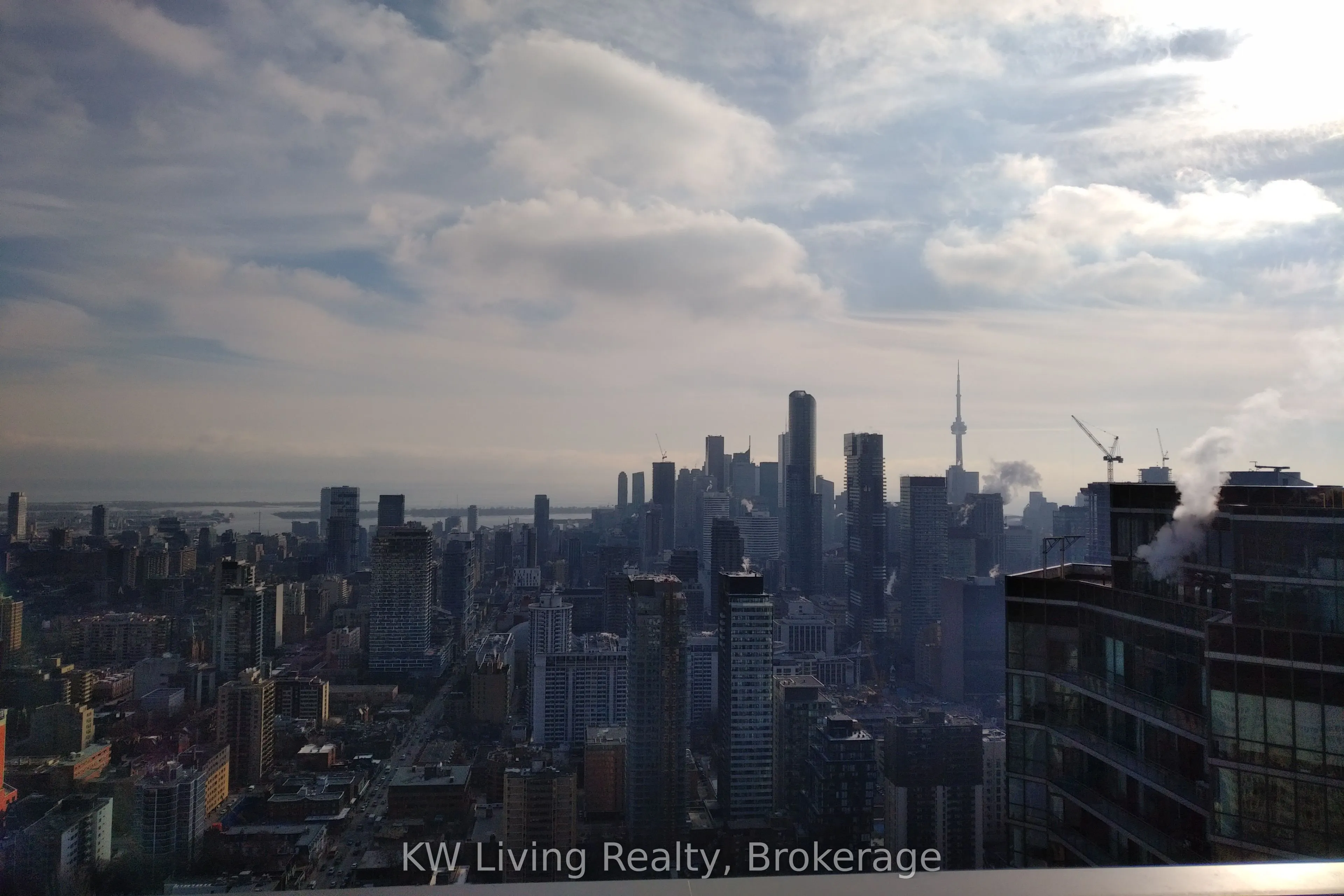 50 Charles Street E, #LP4902