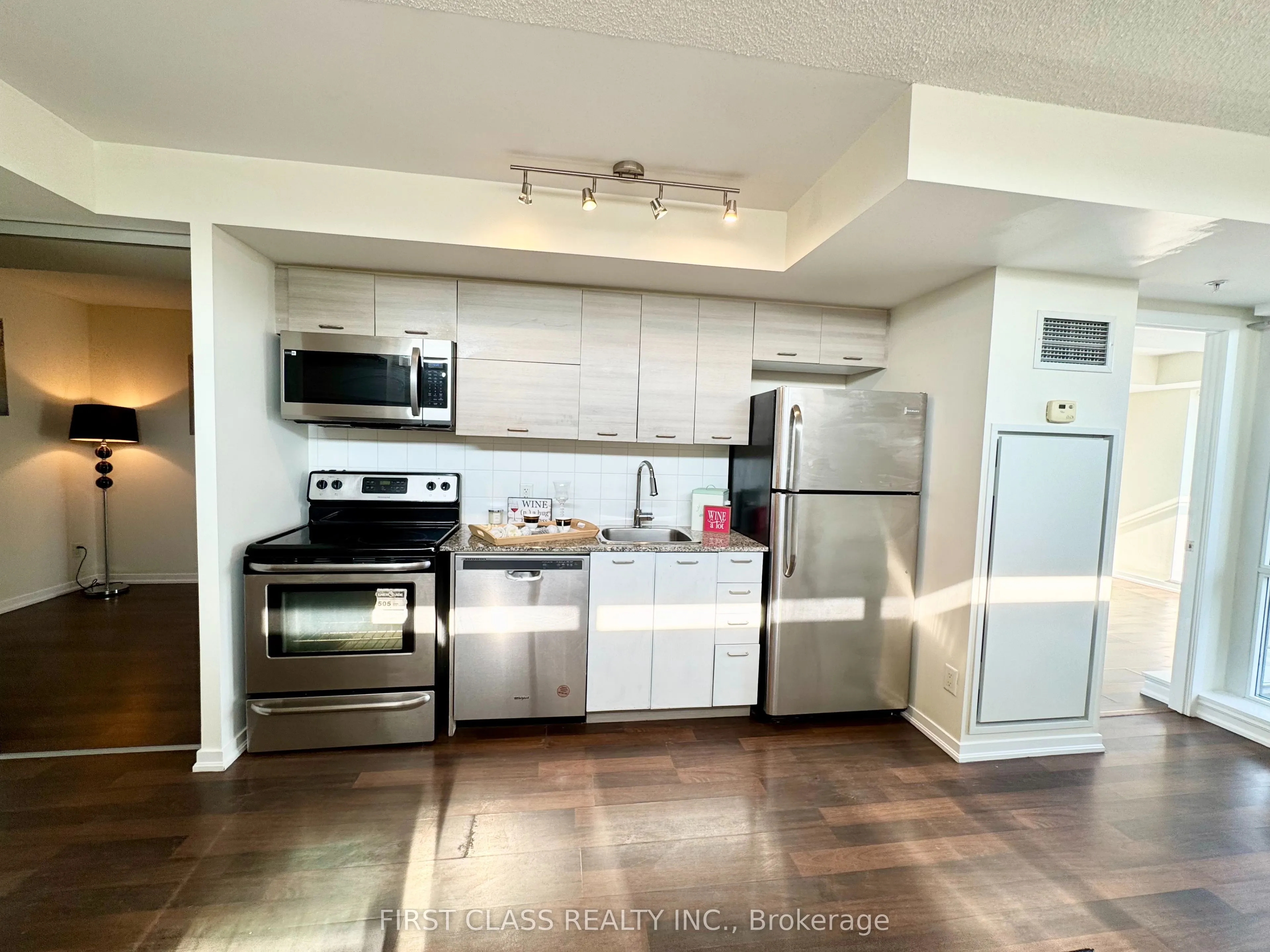 20 Joe Shuster Way, #313