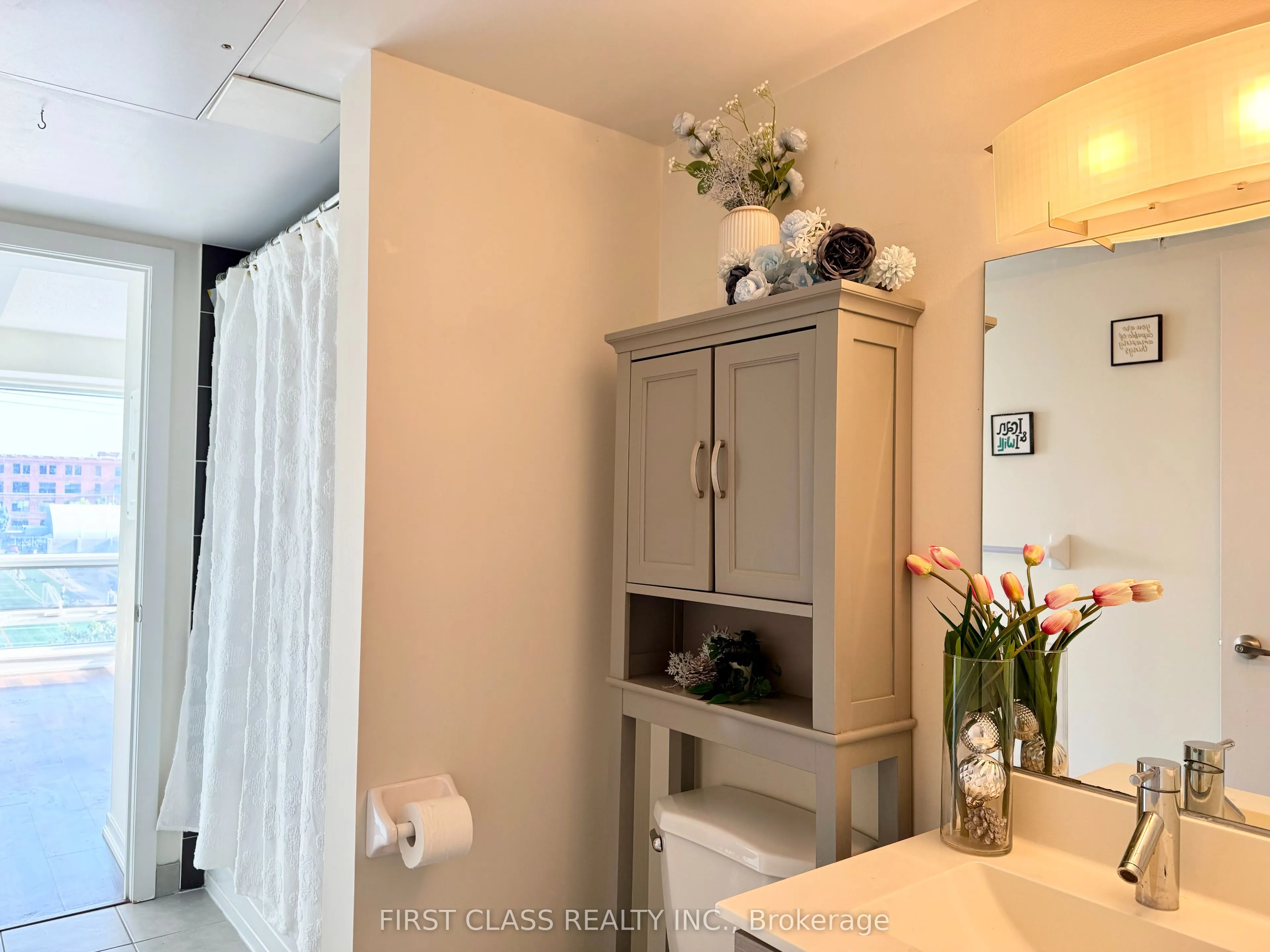 20 Joe Shuster Way, #313