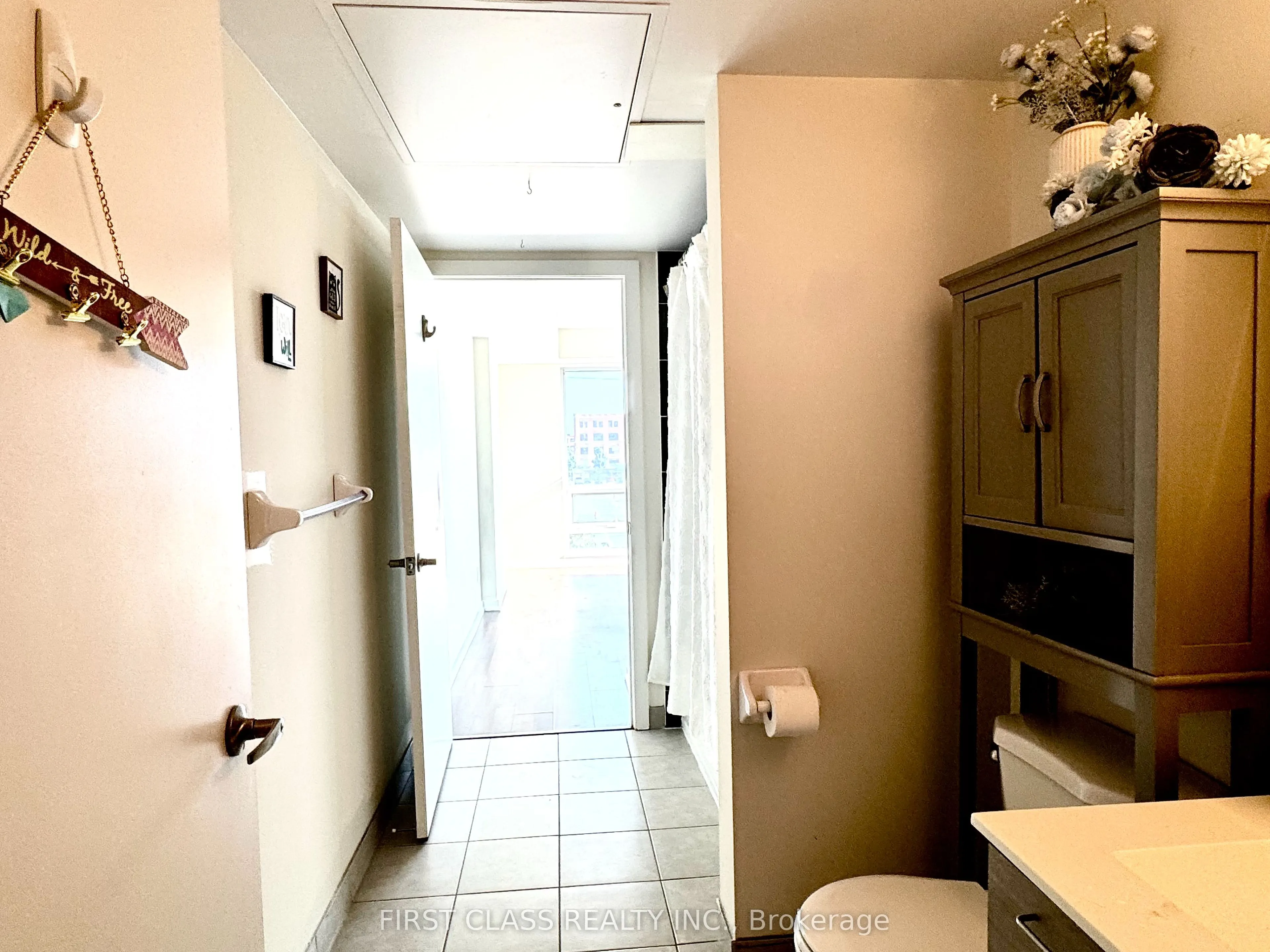 20 Joe Shuster Way, #313