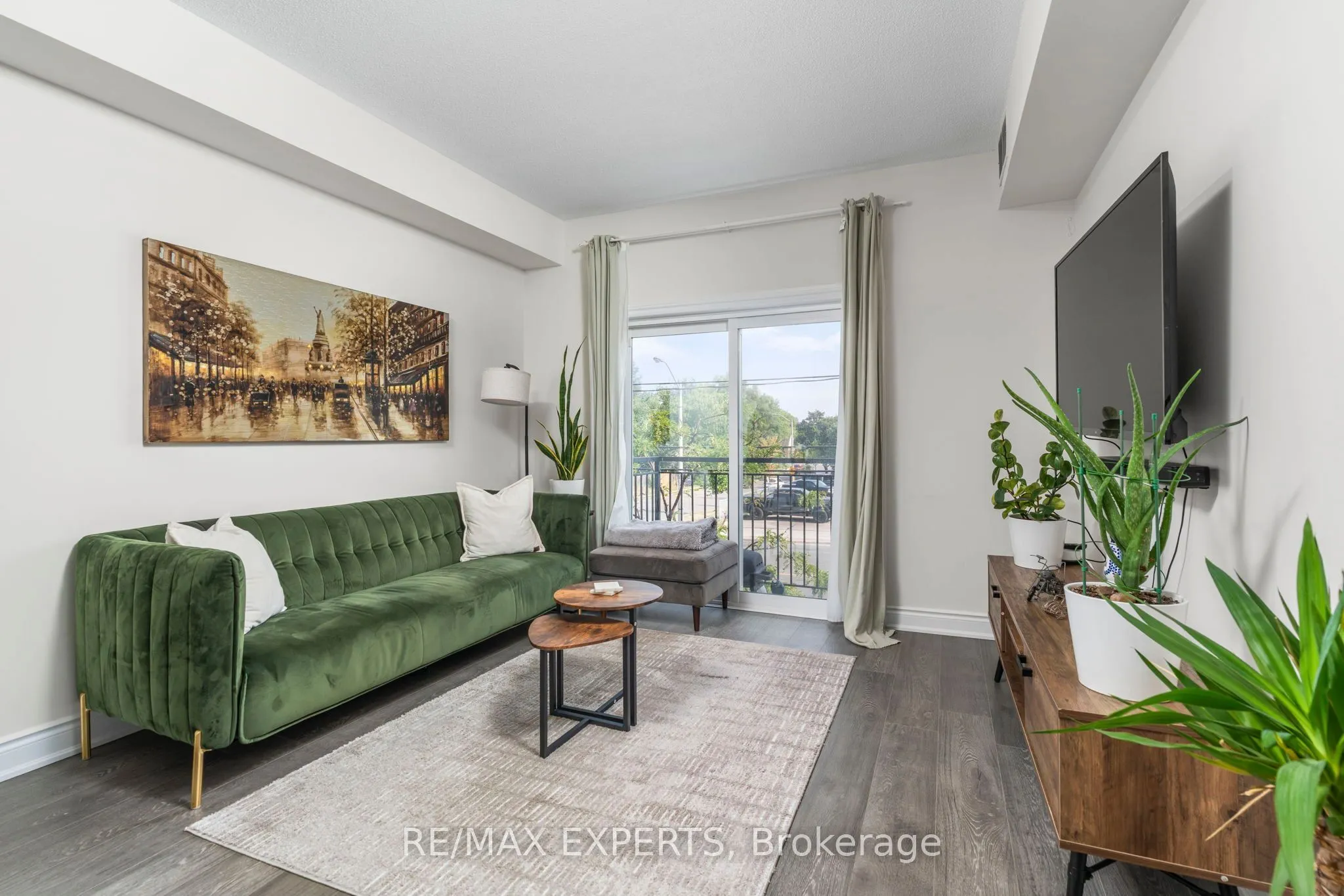 1000 Sheppard Avenue W, #202