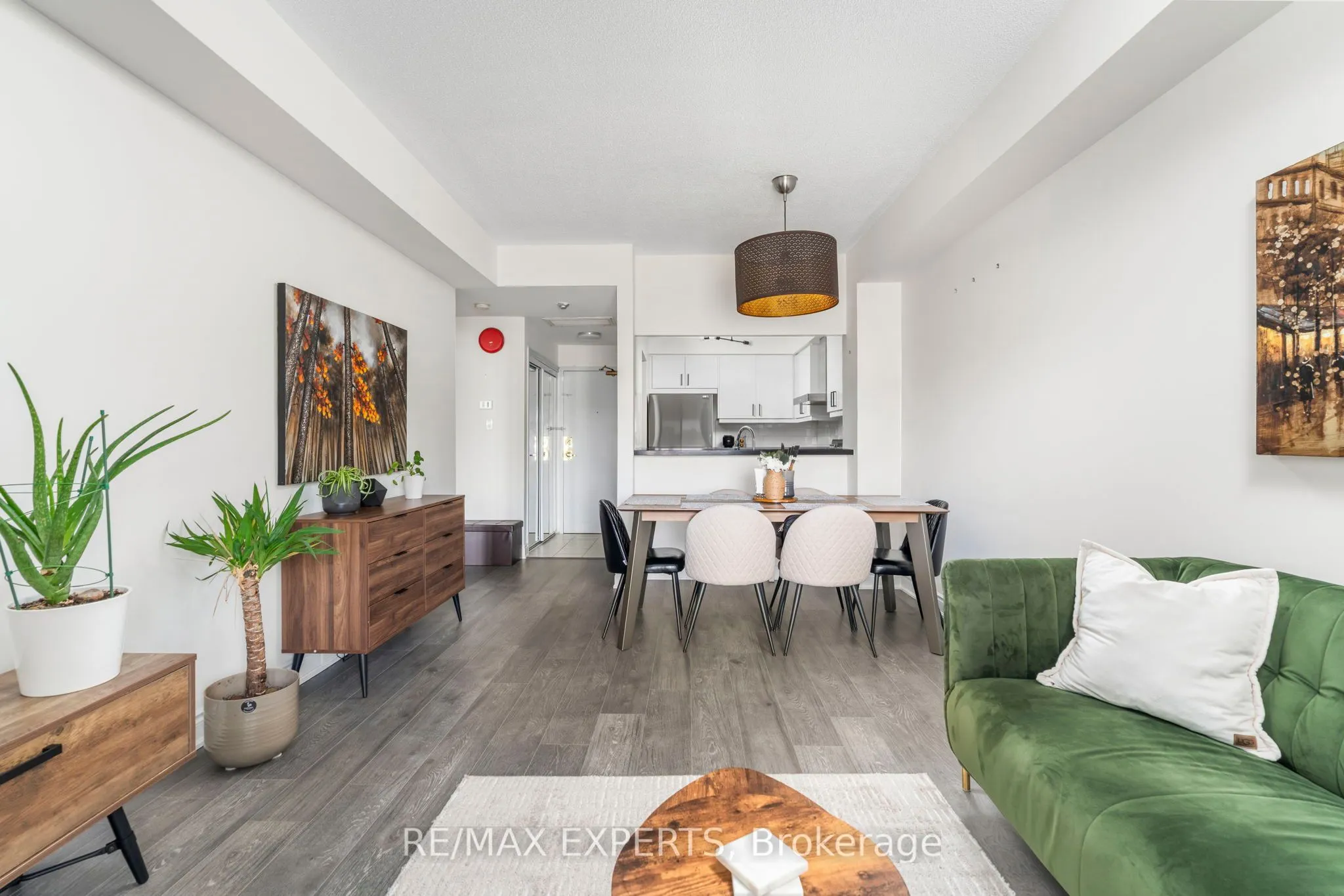 1000 Sheppard Avenue W, #202