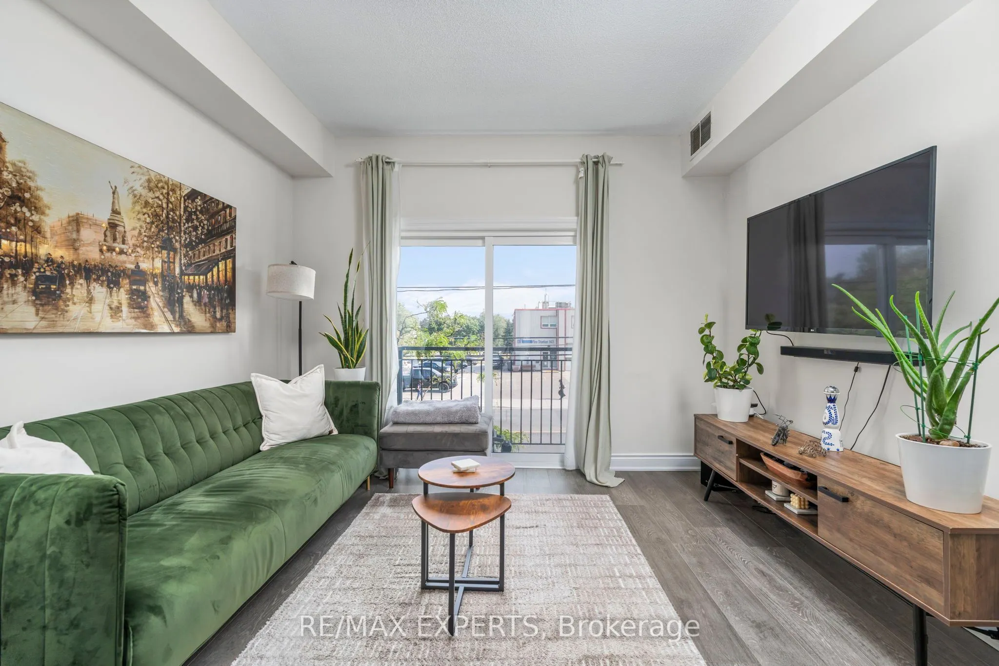 1000 Sheppard Avenue W, #202