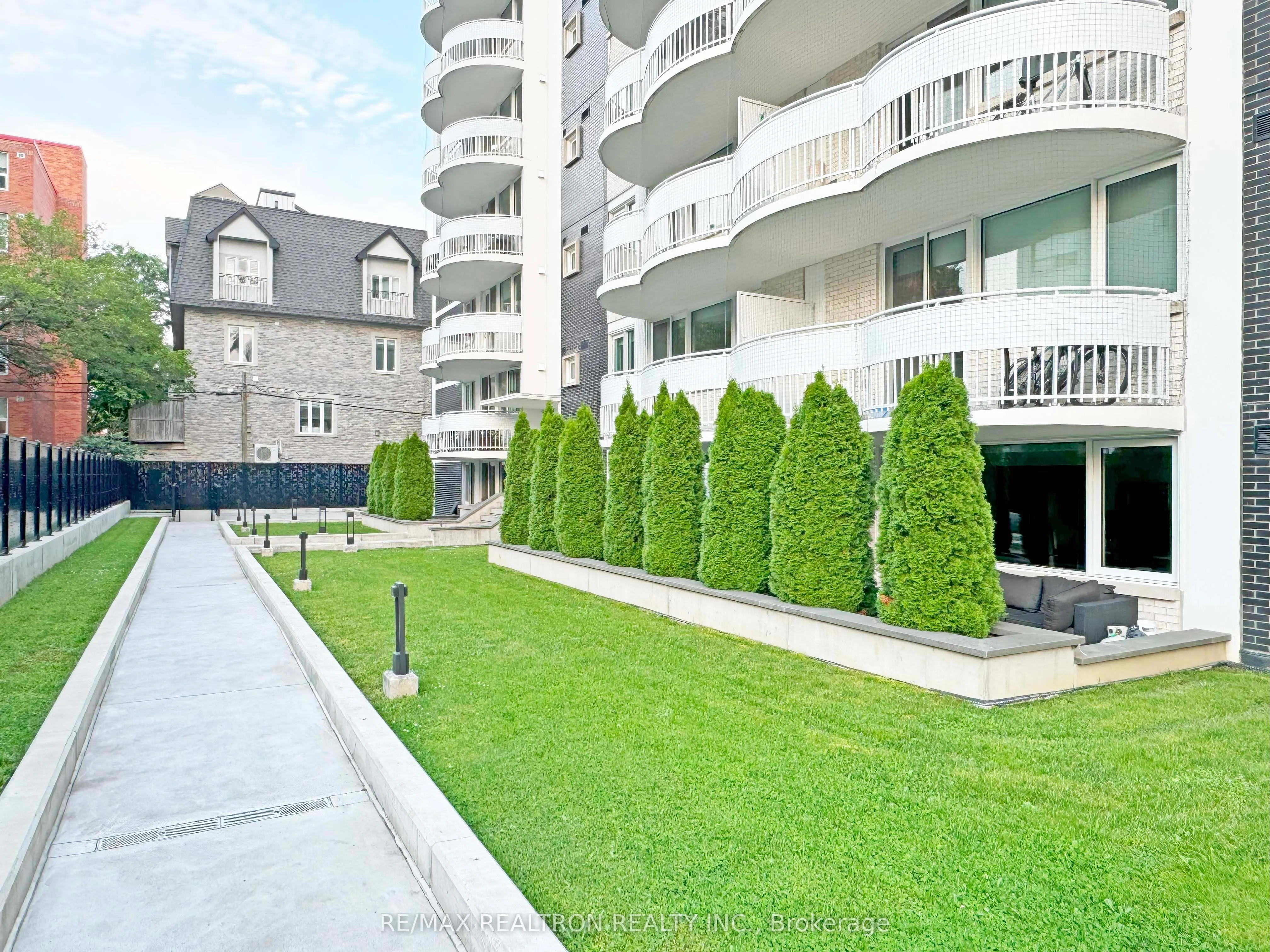 11 Walmer Road, #203