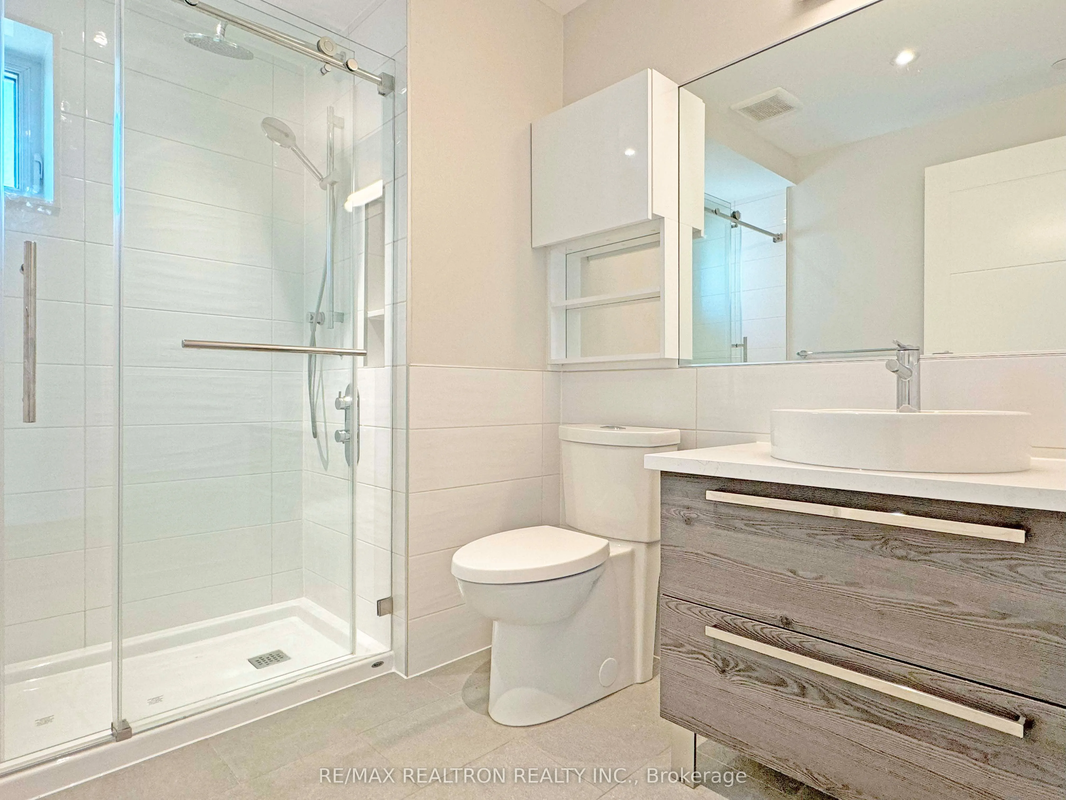 11 Walmer Road, #203