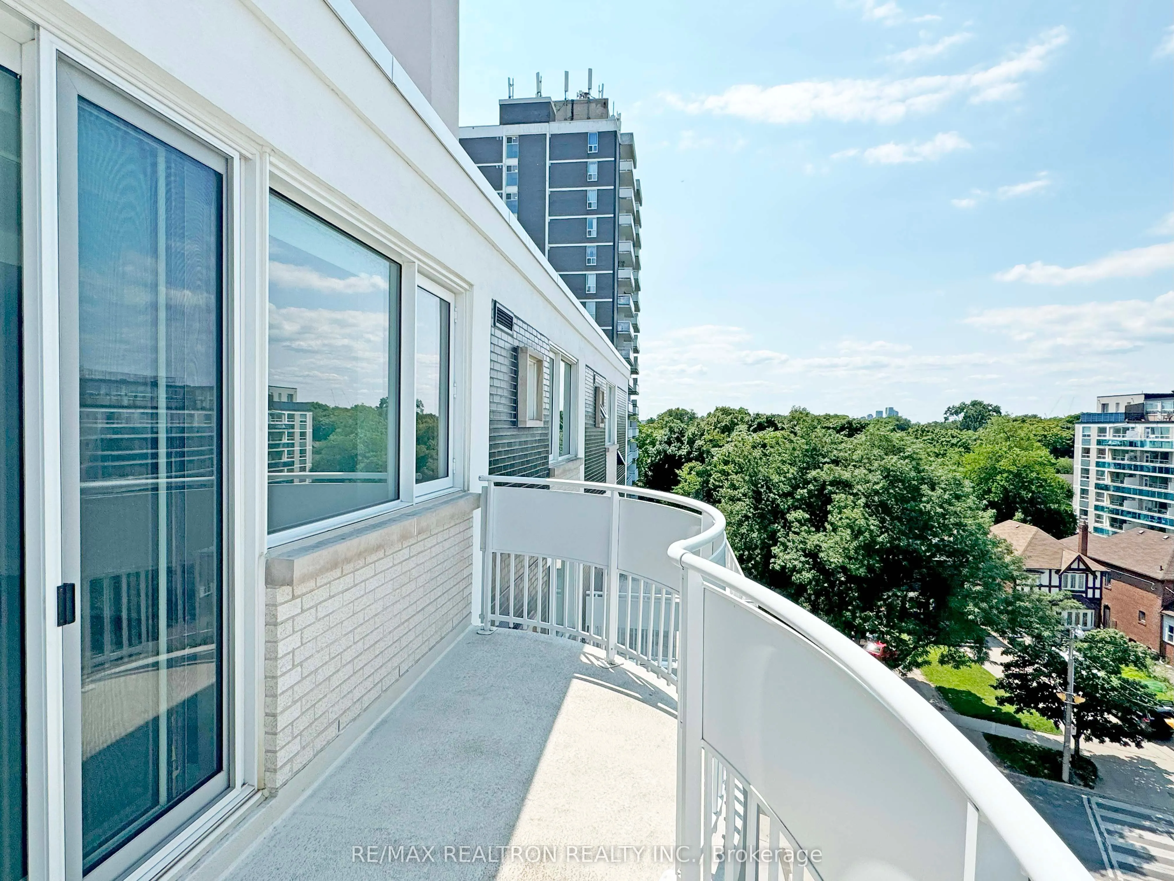 11 Walmer Road, #203