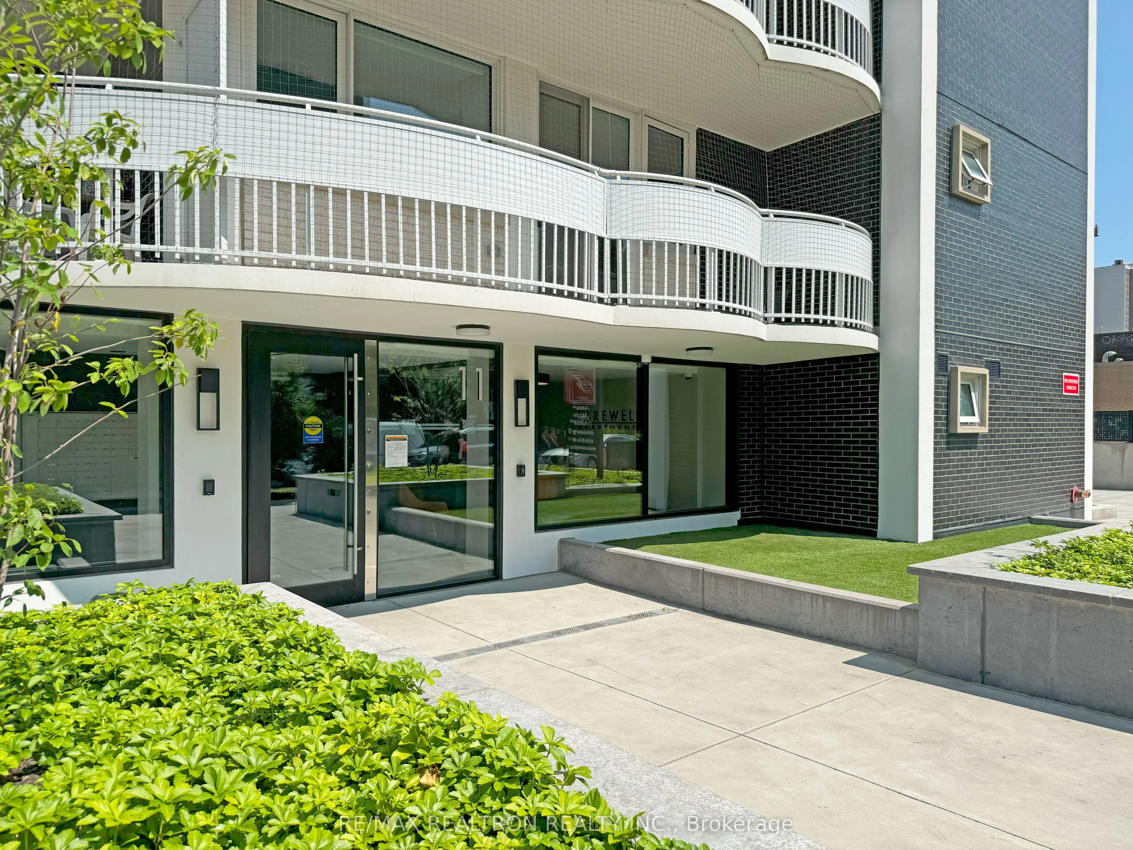 11 Walmer Road, #203