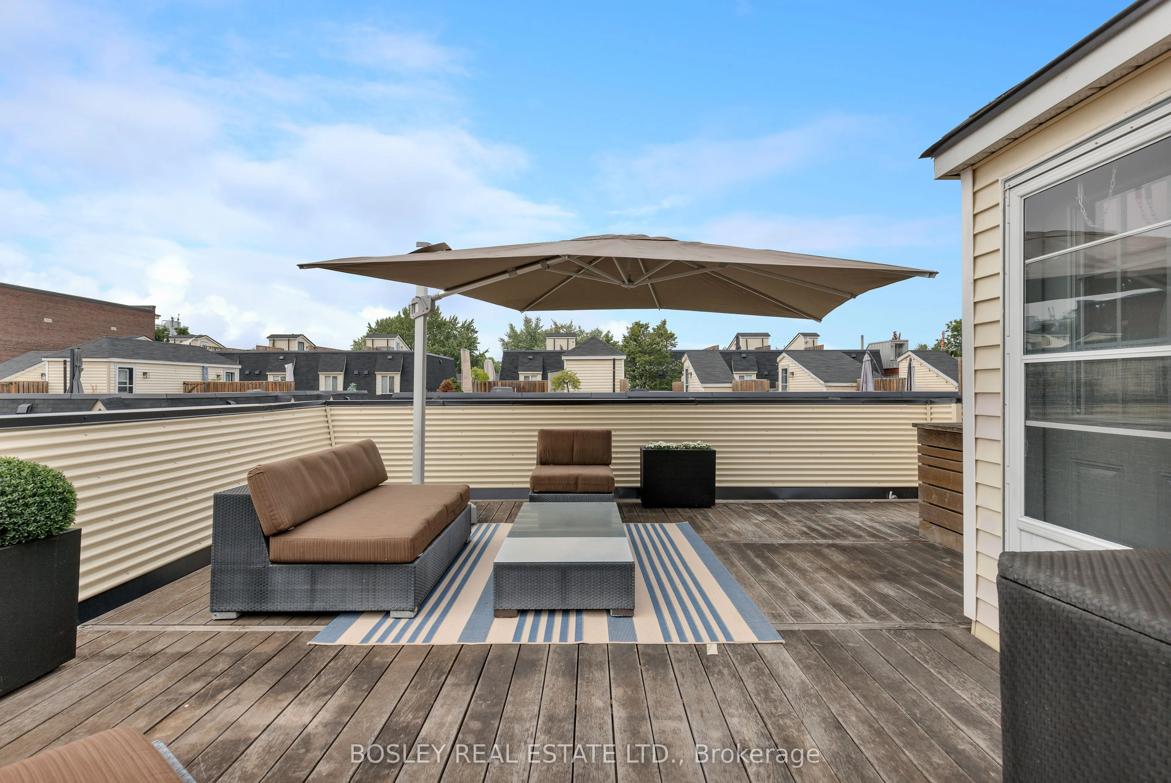 208 Niagara Street, #58