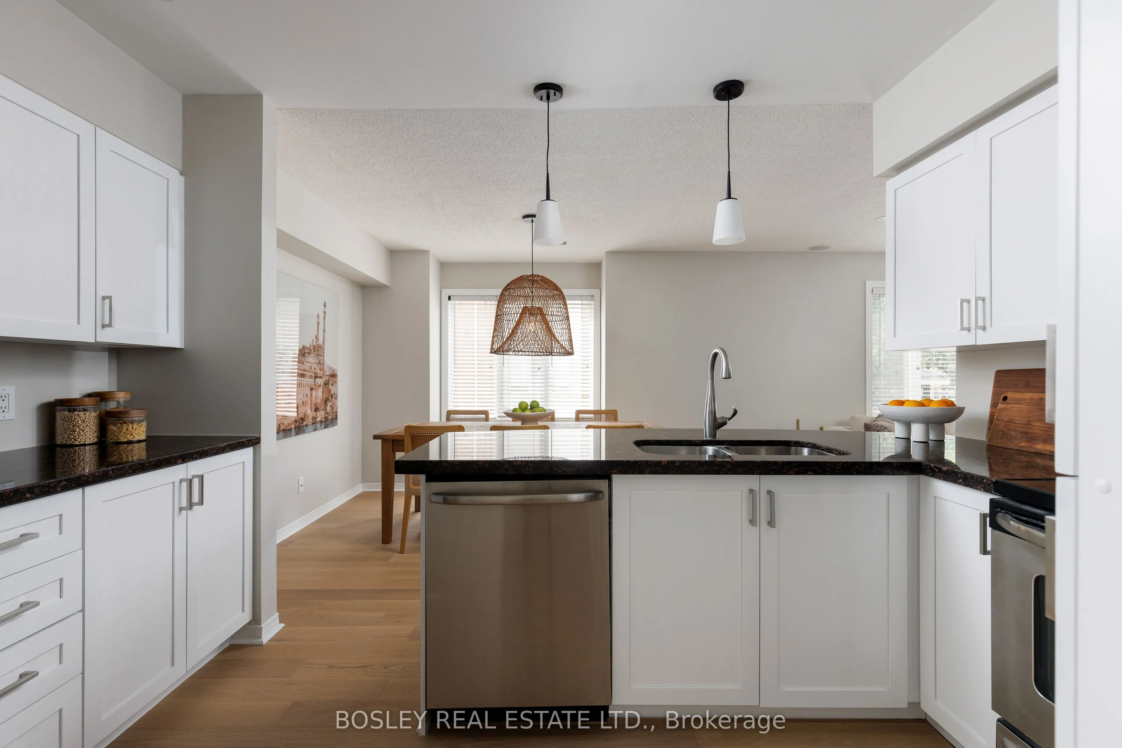 208 Niagara Street, #58