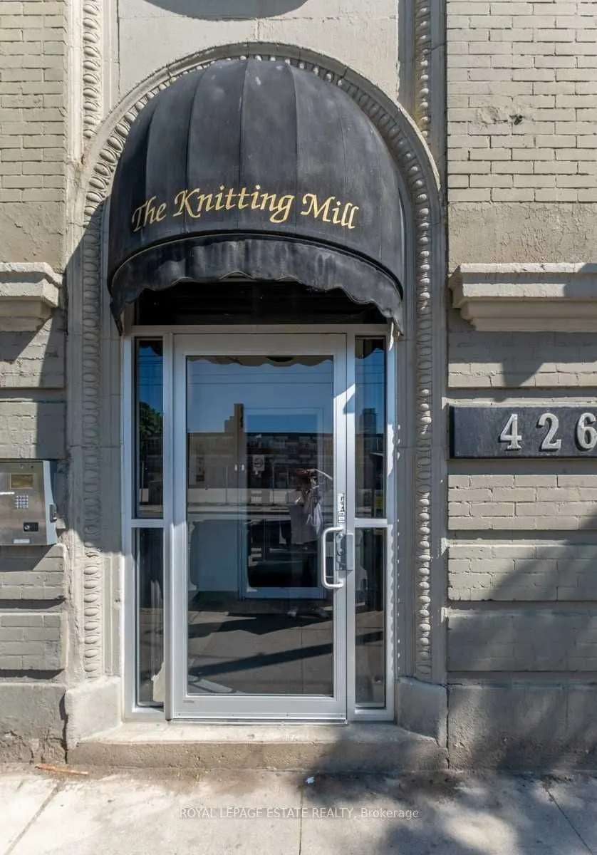 426 Queen Street E, #101