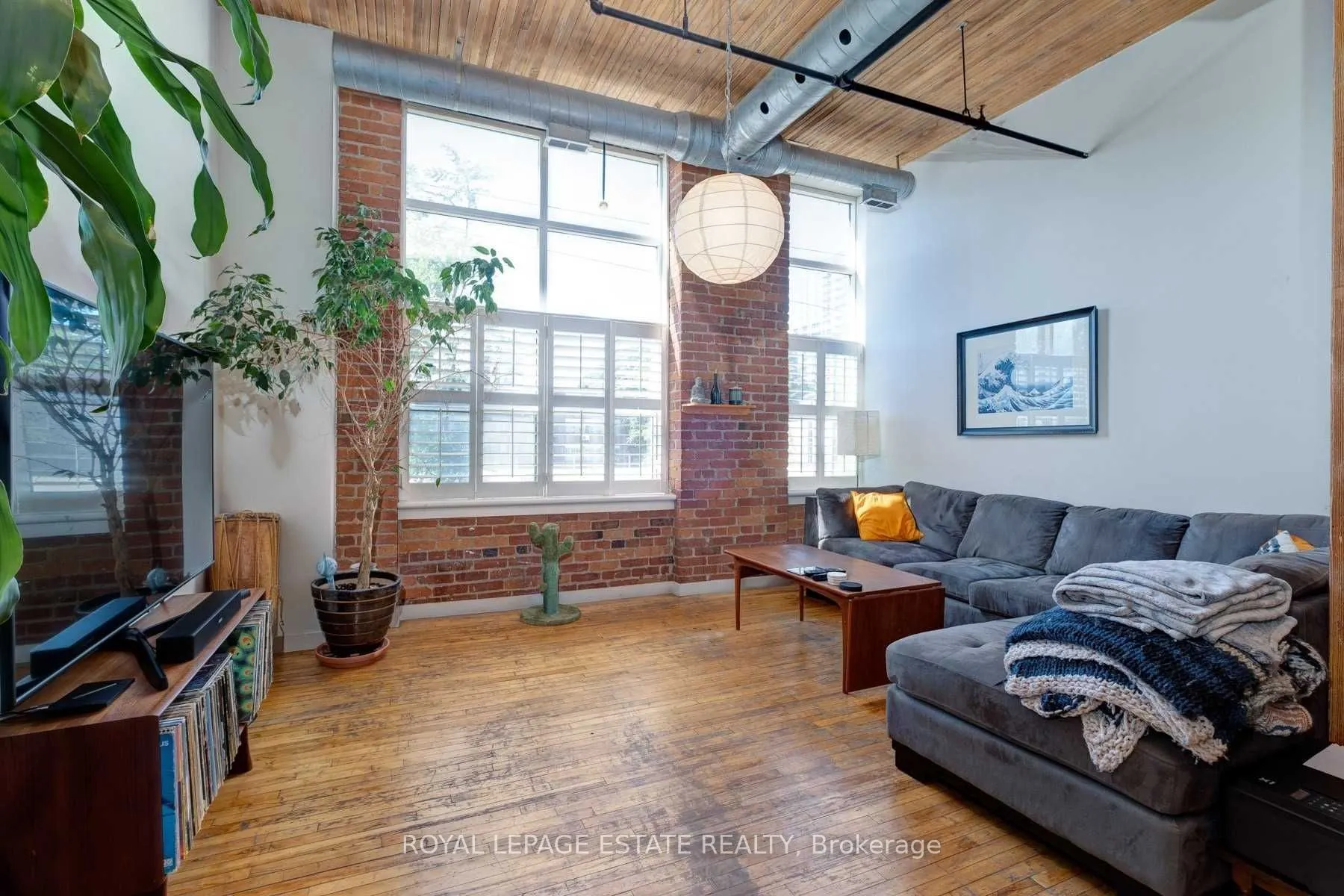426 Queen Street E, #101