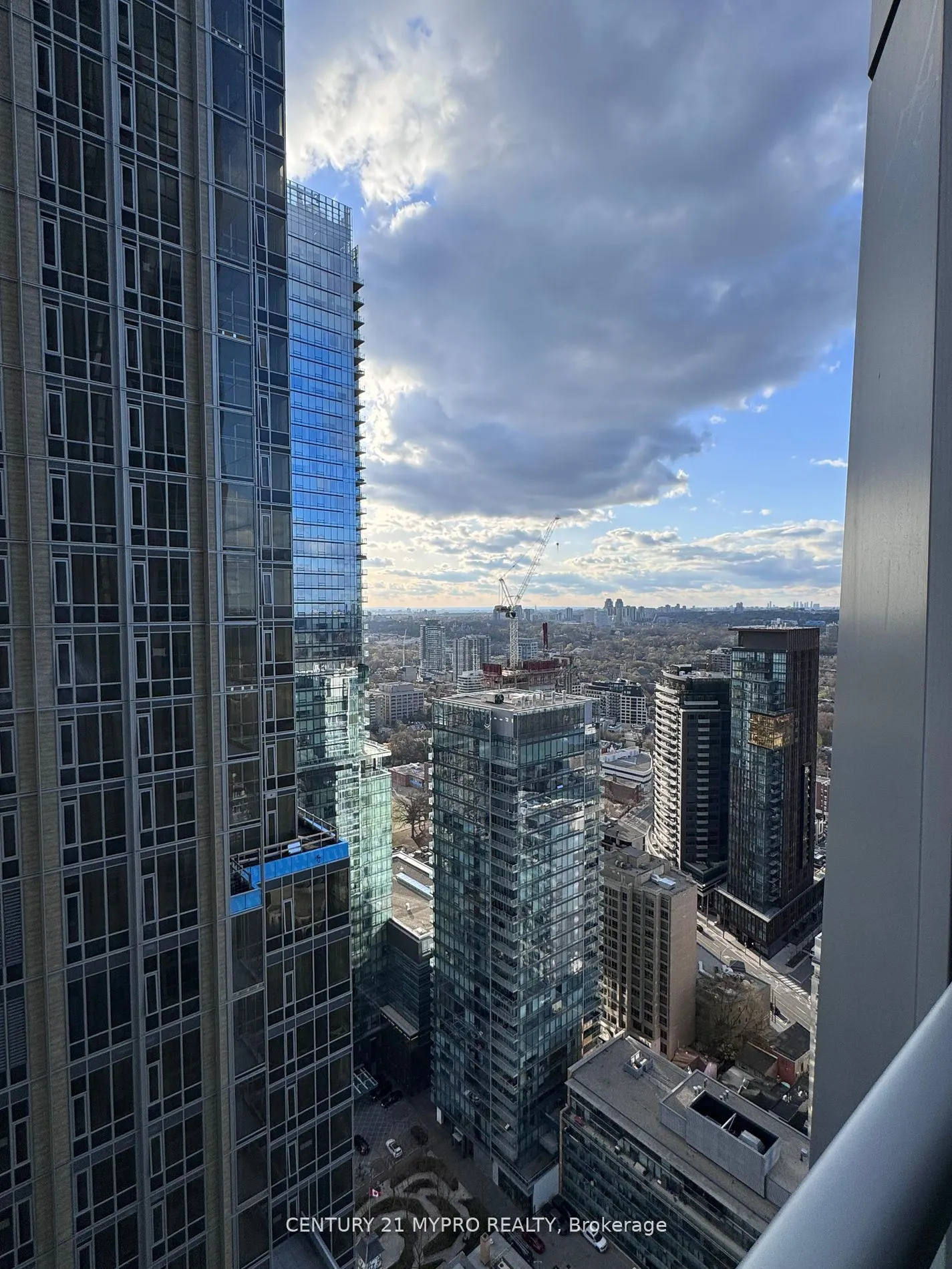 1 Yorkville Avenue, #3603