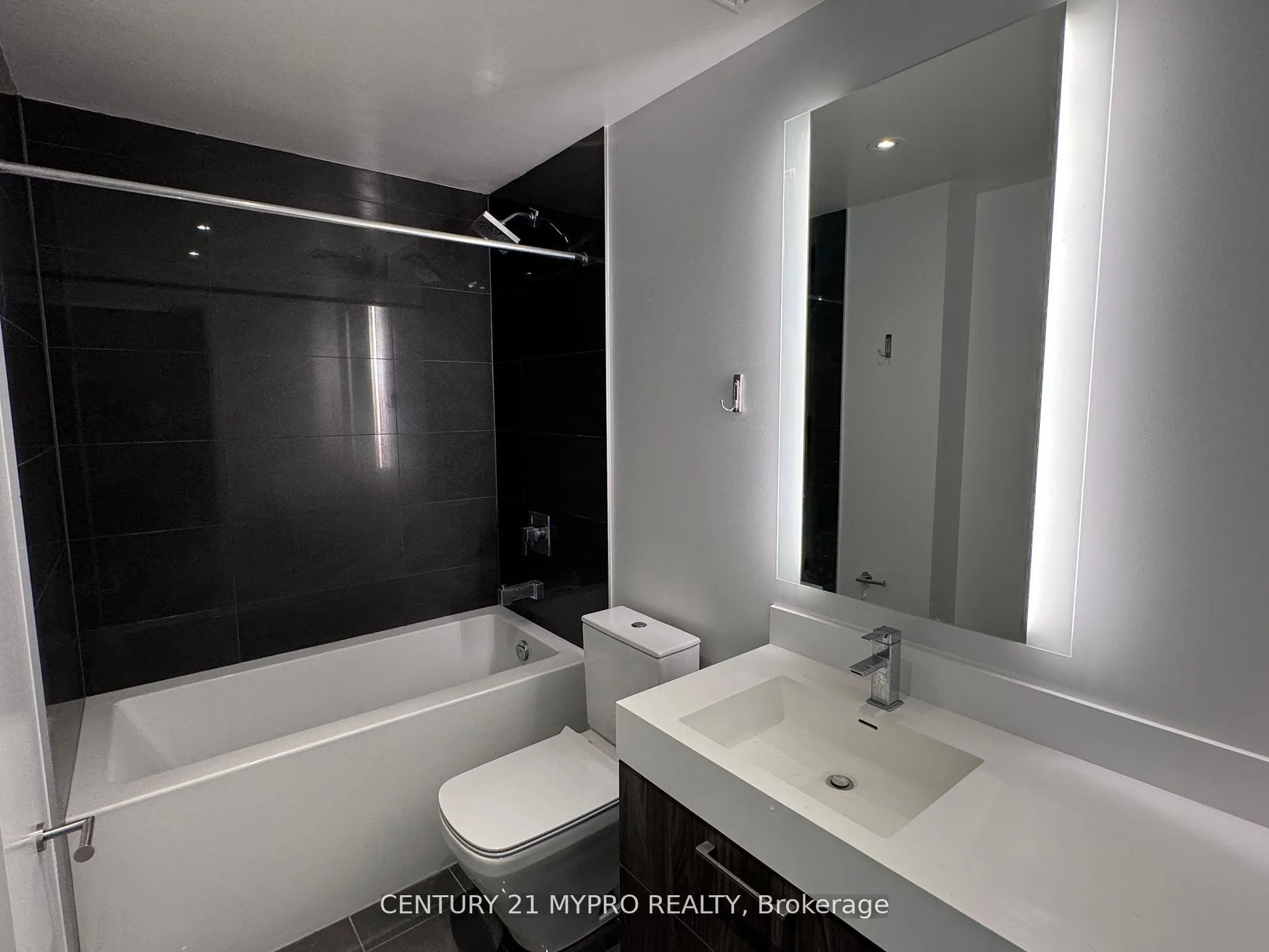 1 Yorkville Avenue, #3603