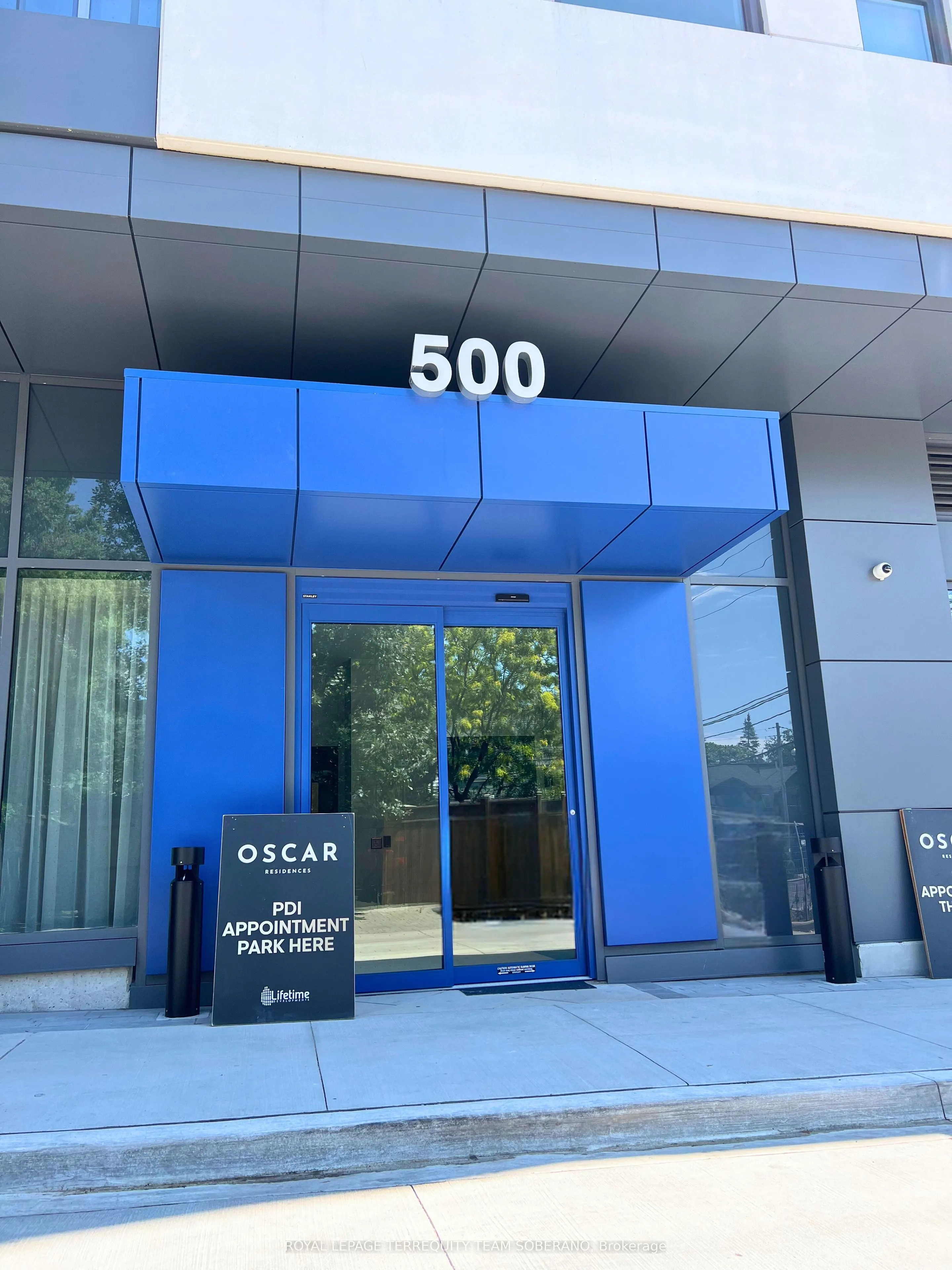 500 Dupont Street, #819