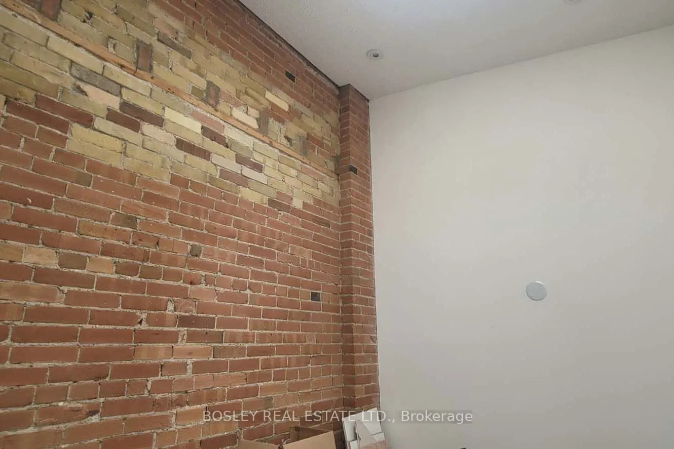166 Spadina Road, #3