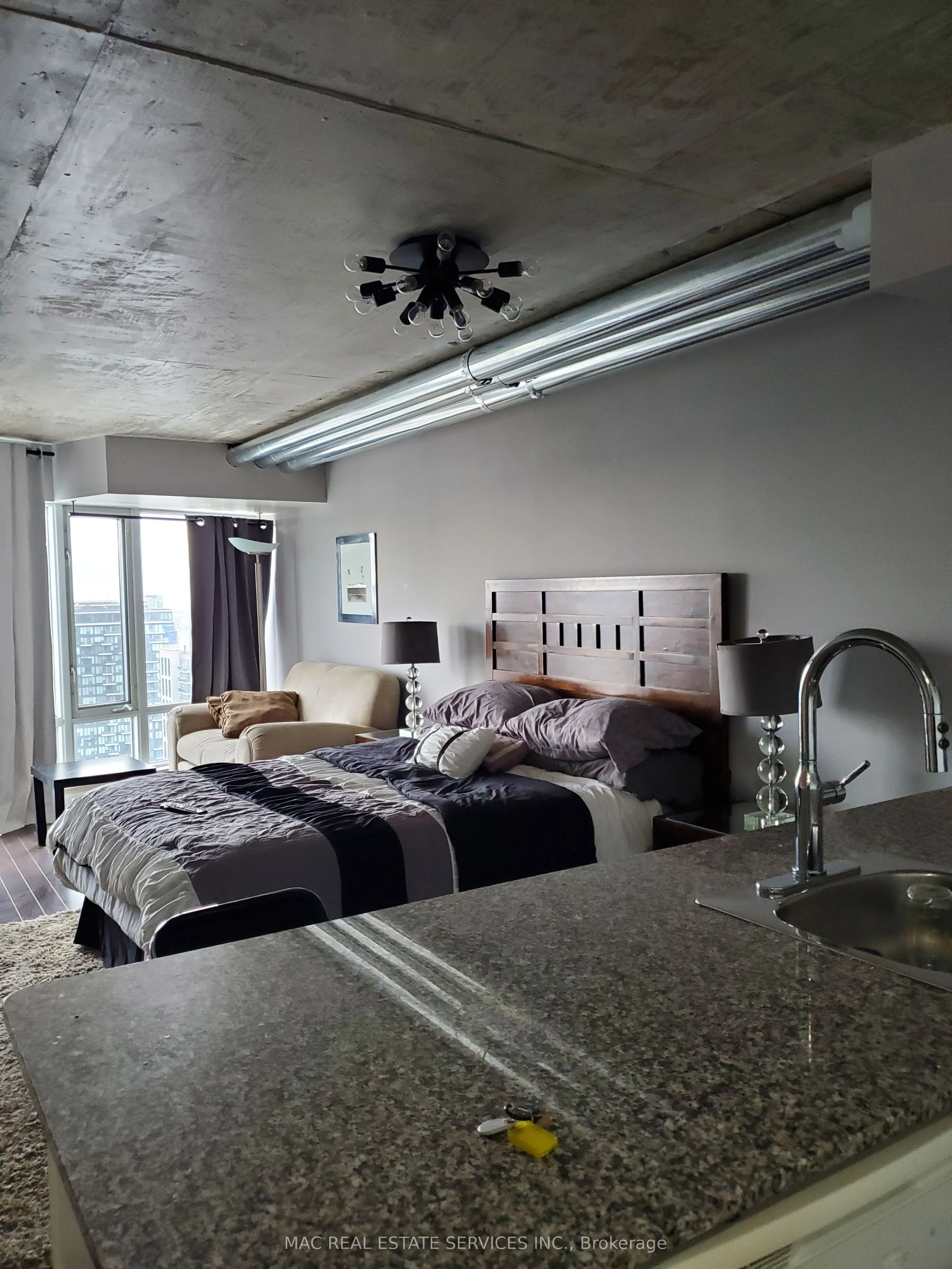 210 Victoria Street, #3302
