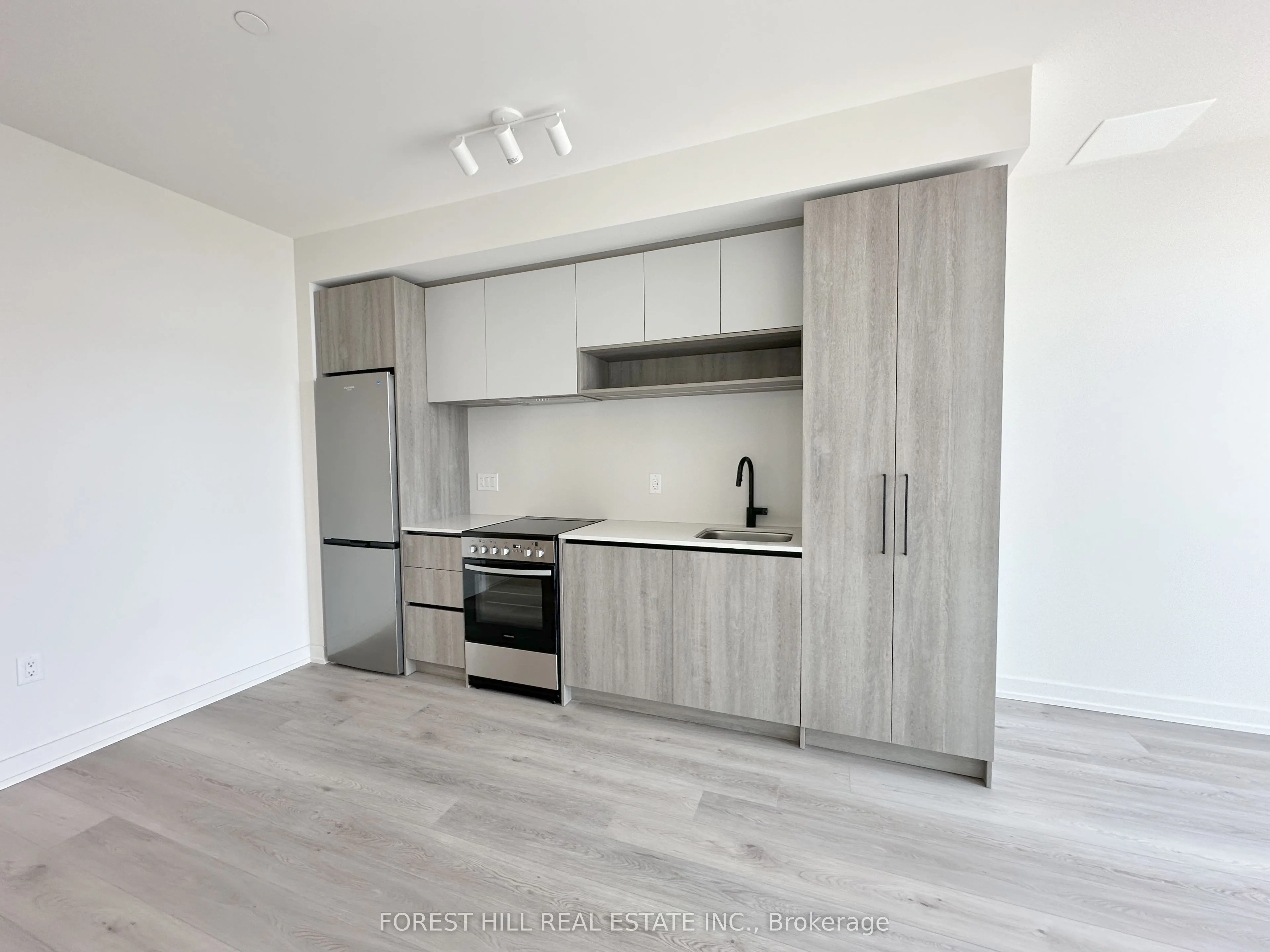 181 Sterling Road, #1509