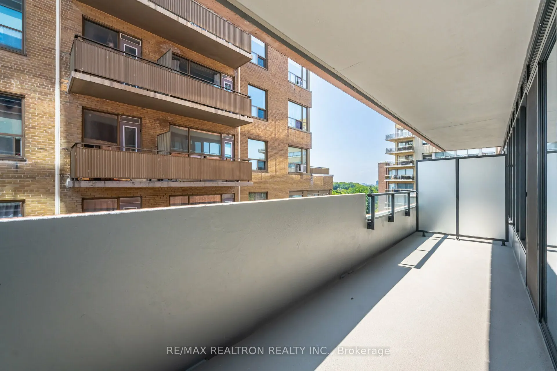 2525 Bathurst Street, #703