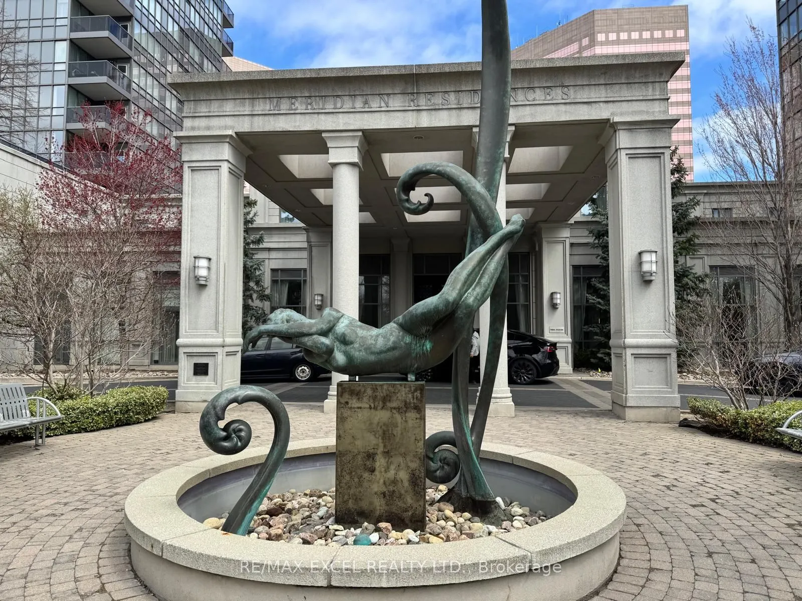 25 Greenview Avenue, #428