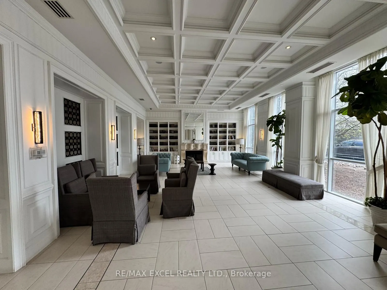 25 Greenview Avenue, #428