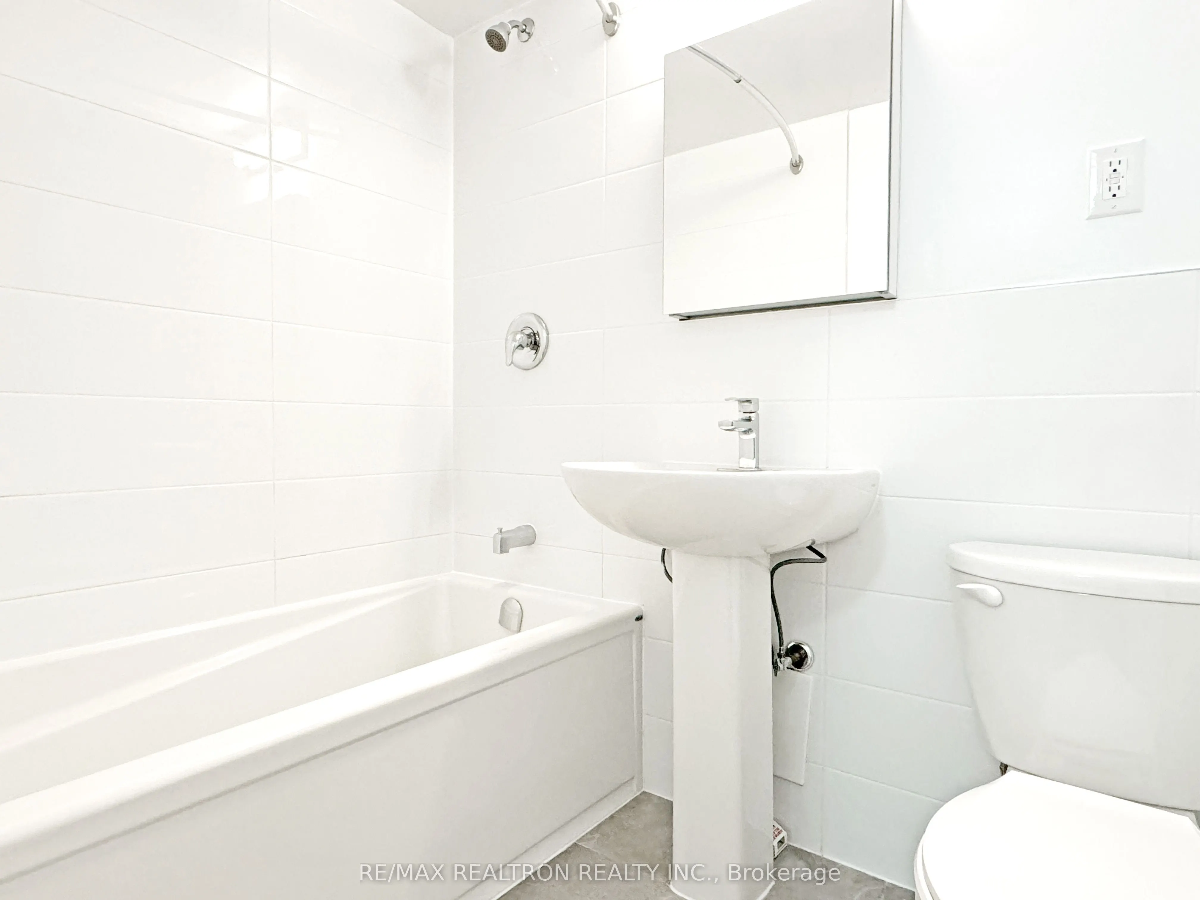 276 St George Street, #205