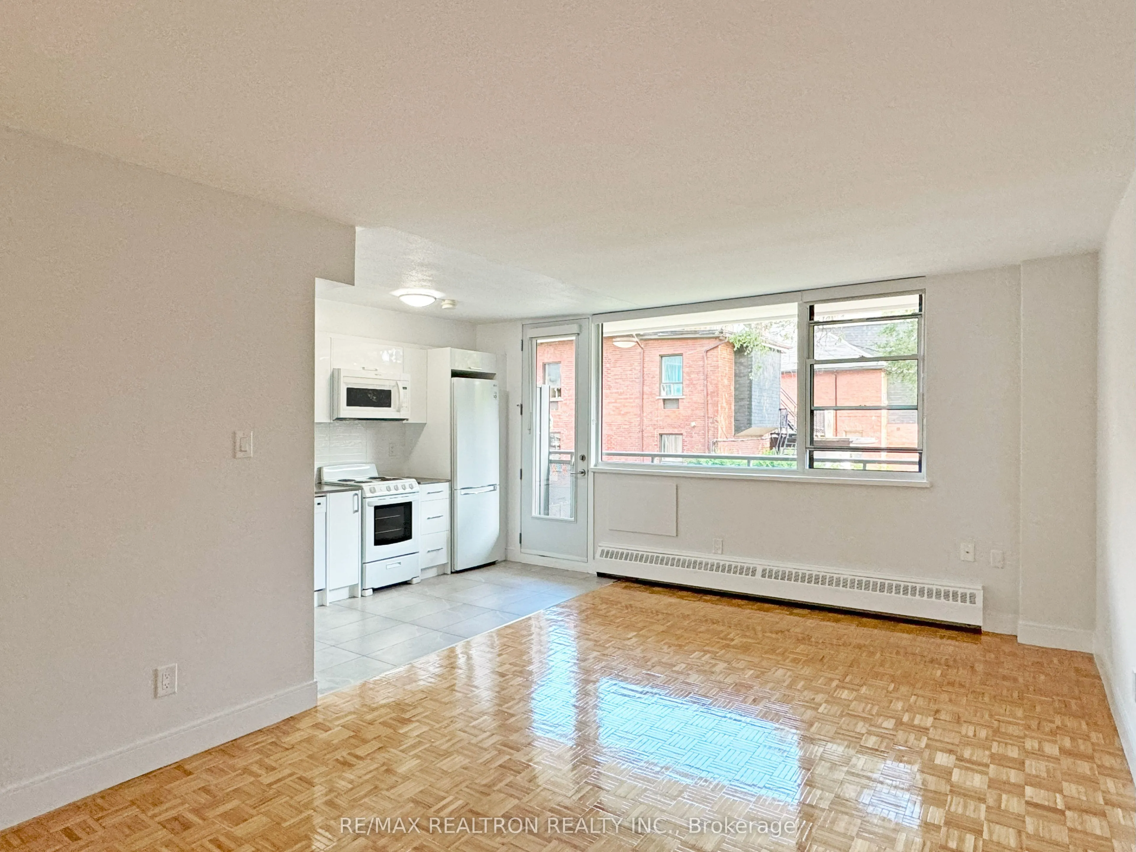 276 St George Street, #205