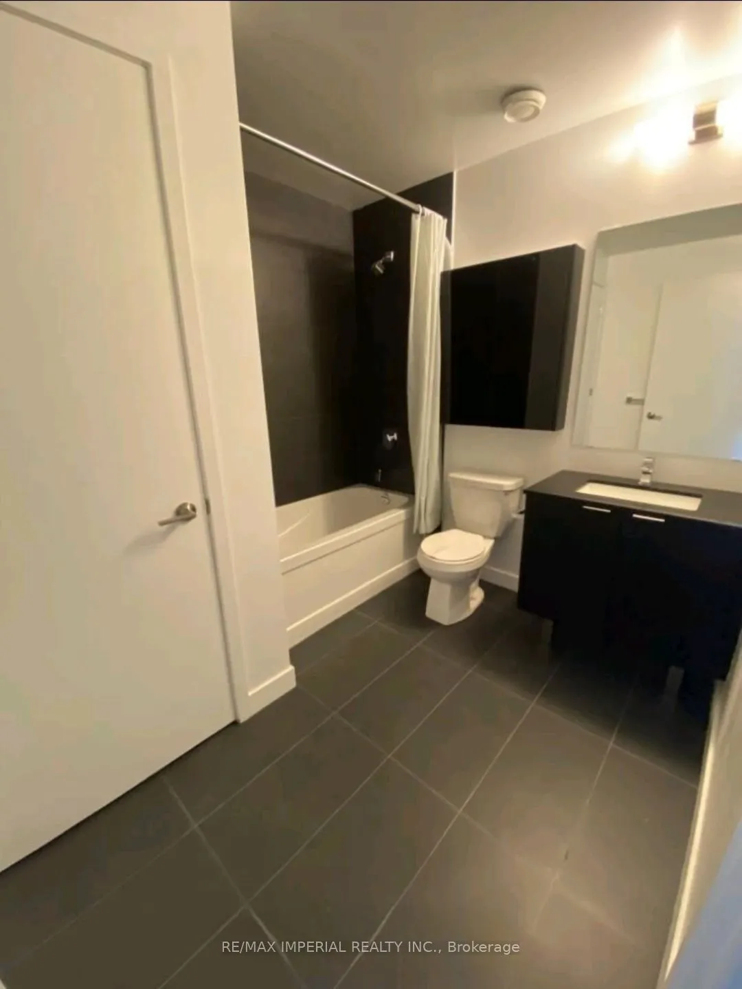 8 TIPPETT Road, #617