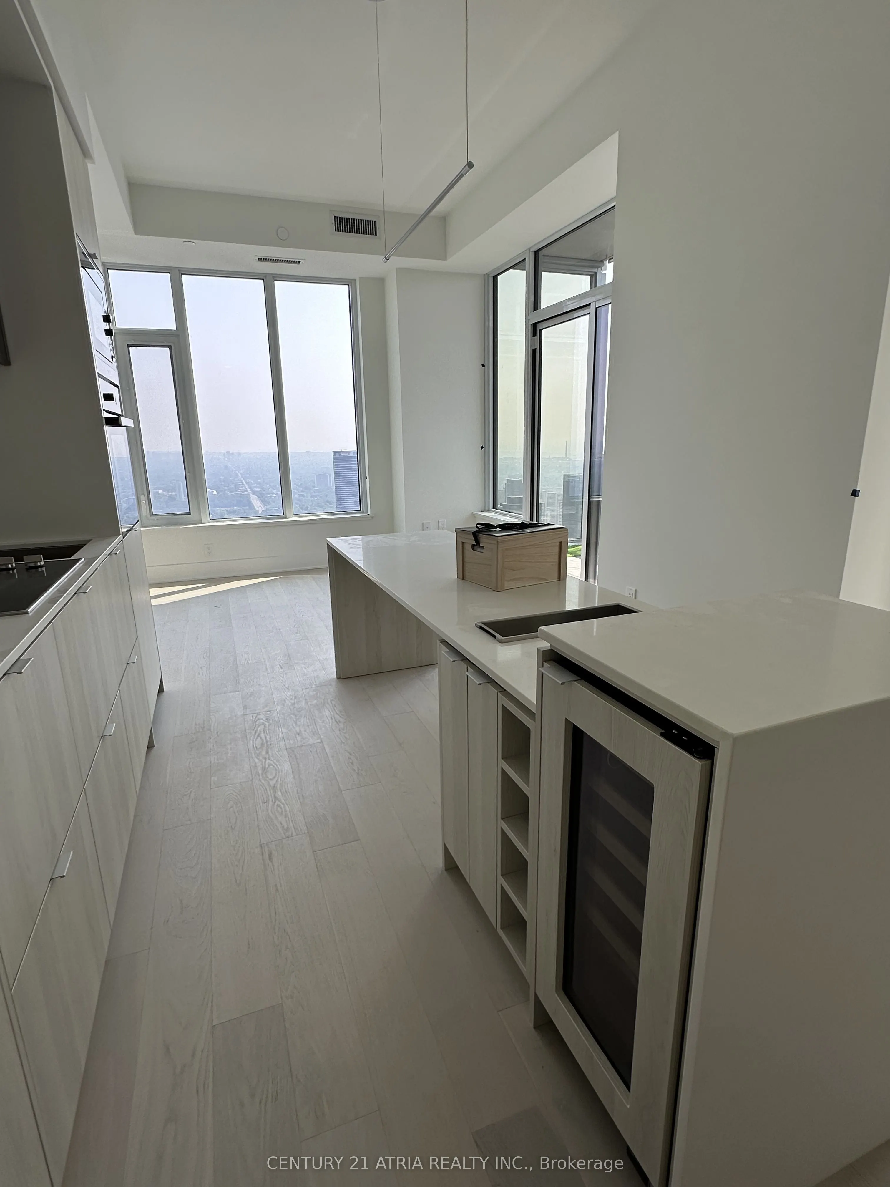 11 Yorkville Avenue, #6107