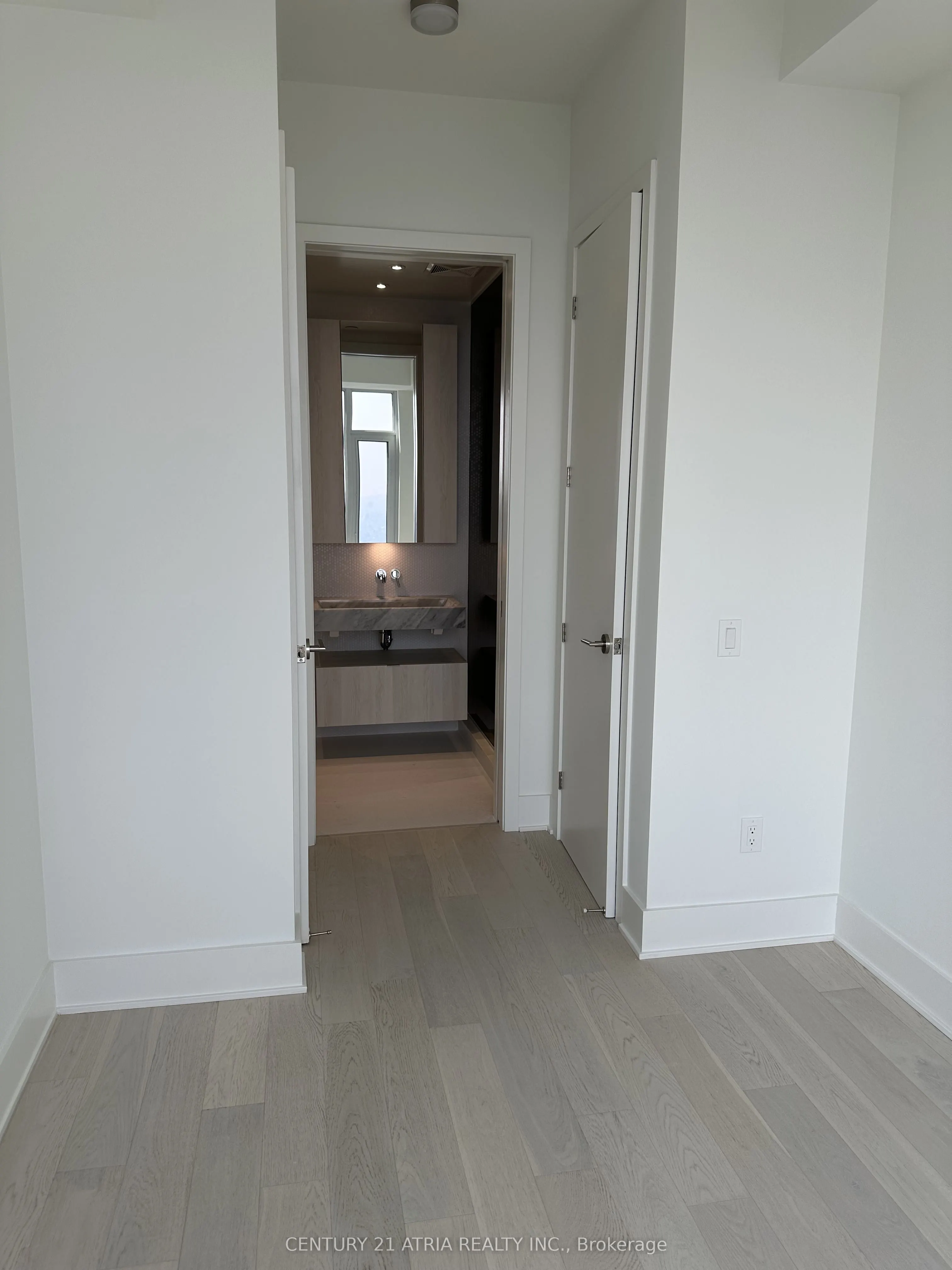 11 Yorkville Avenue, #6107