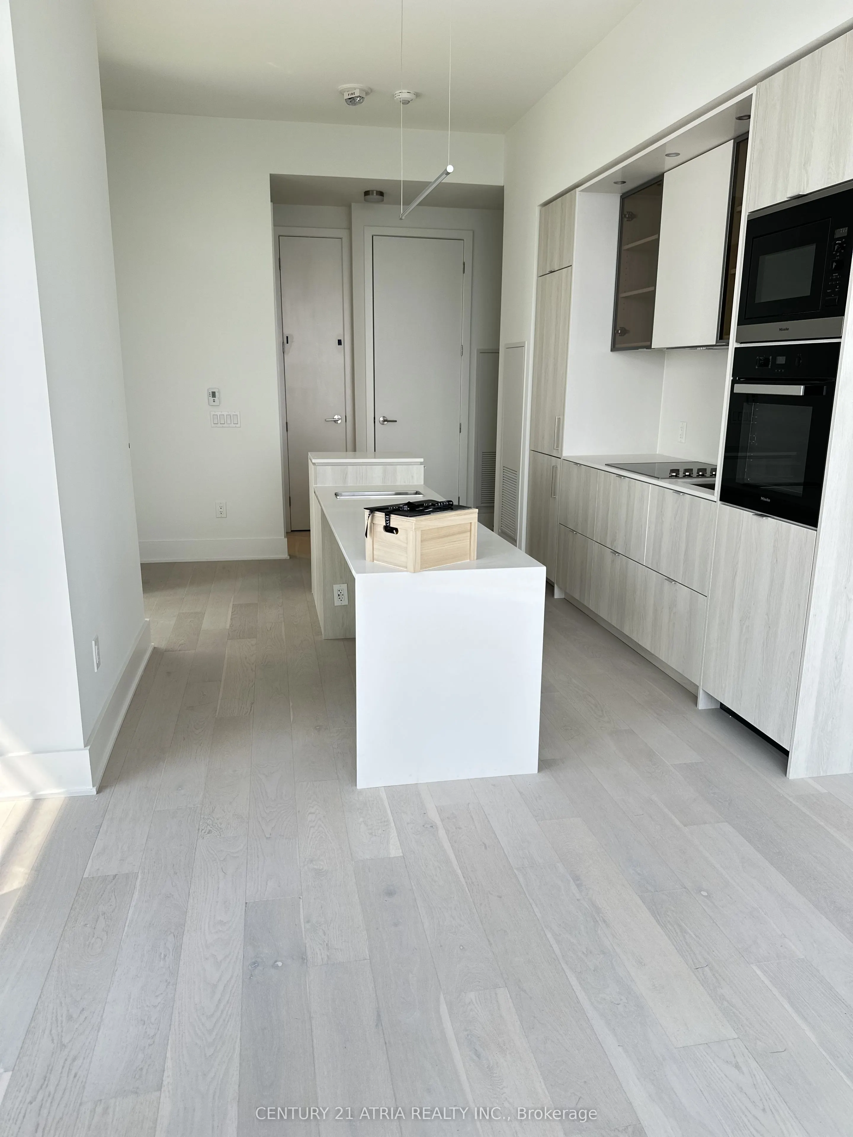 11 Yorkville Avenue, #6107