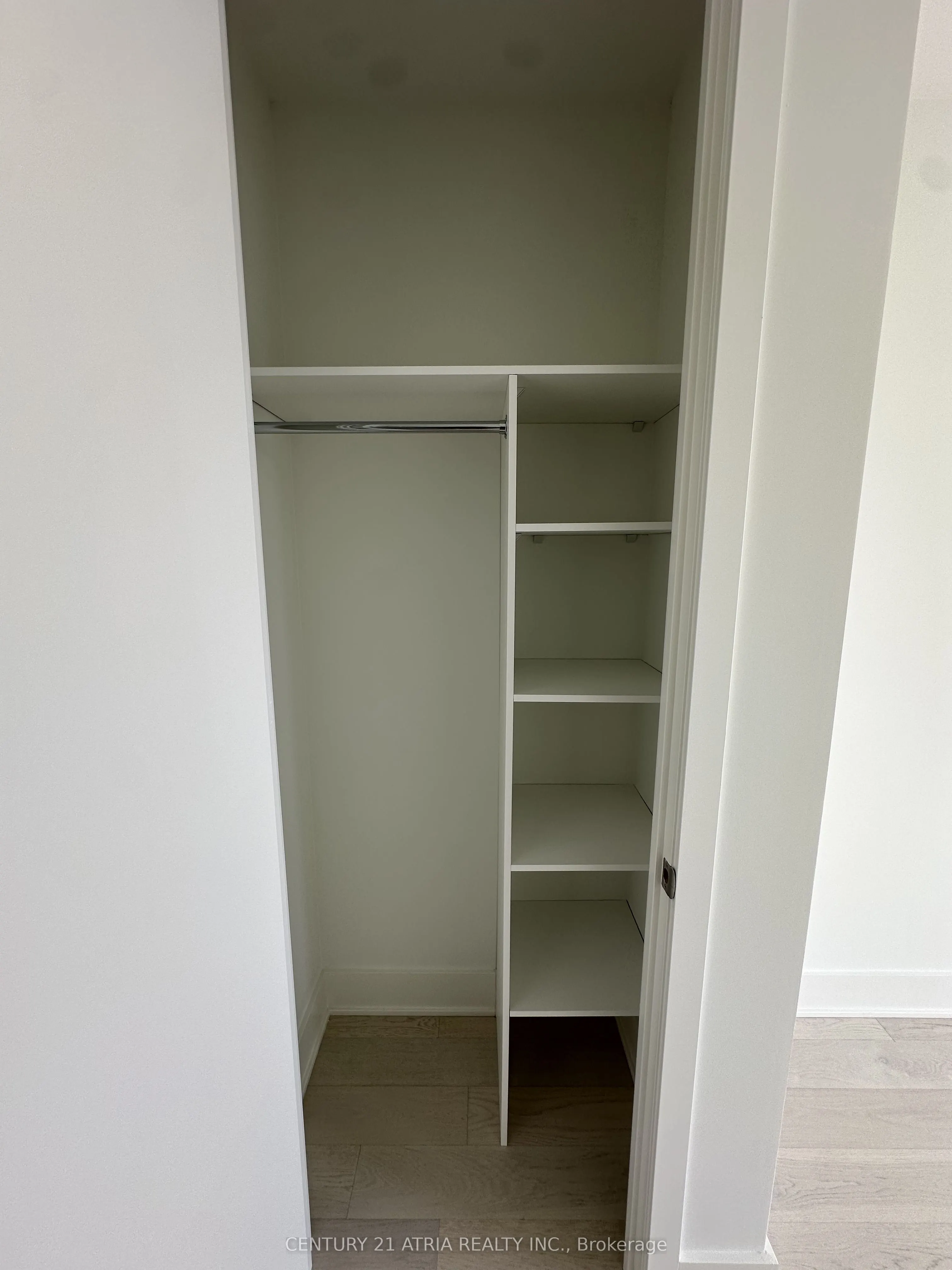 11 Yorkville Avenue, #6107