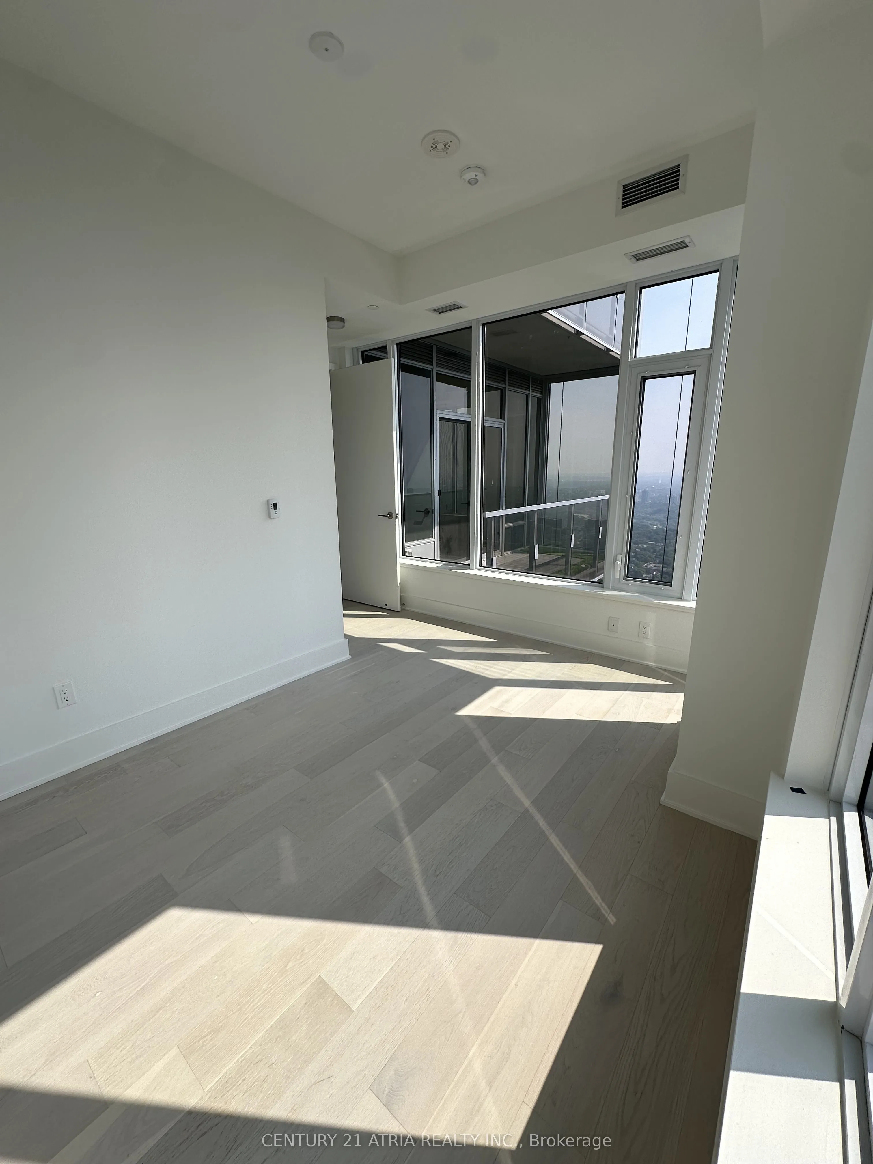 11 Yorkville Avenue, #6107