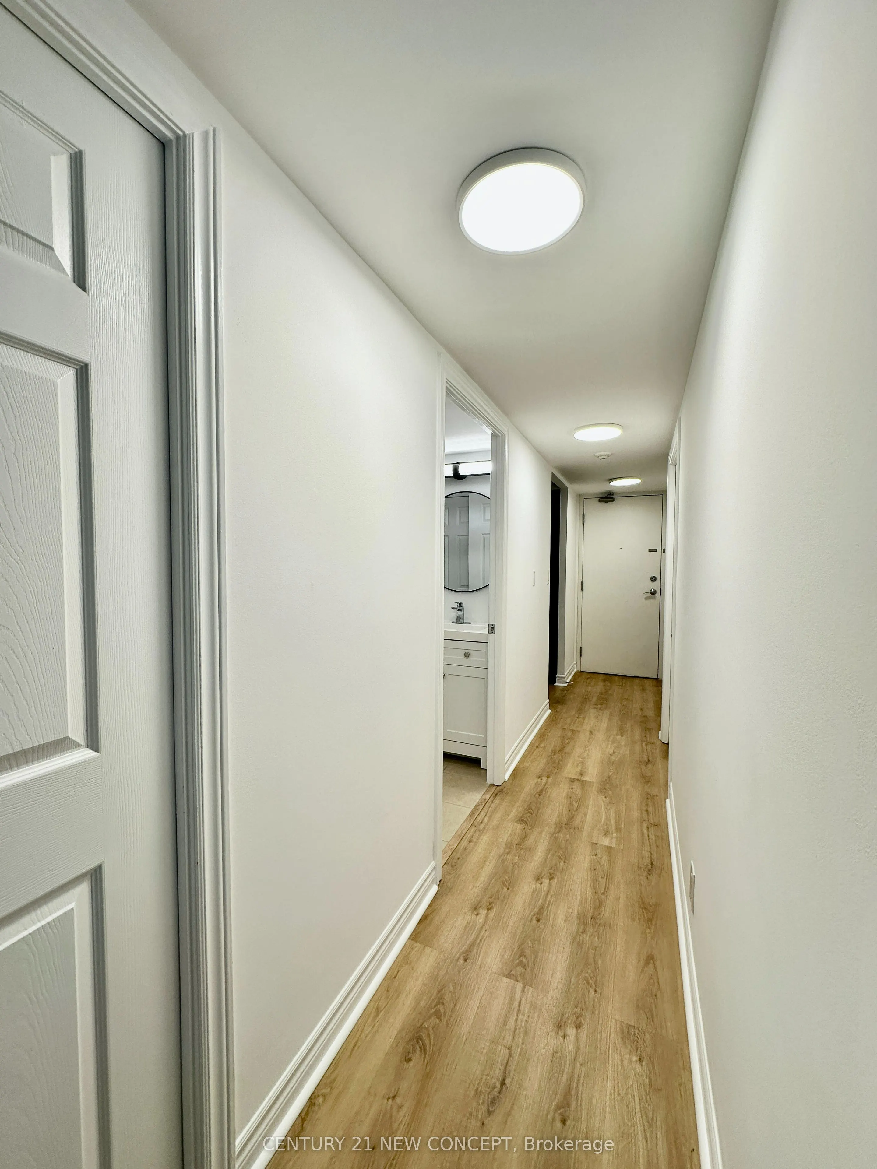 225 Wellesley Street E, #409
