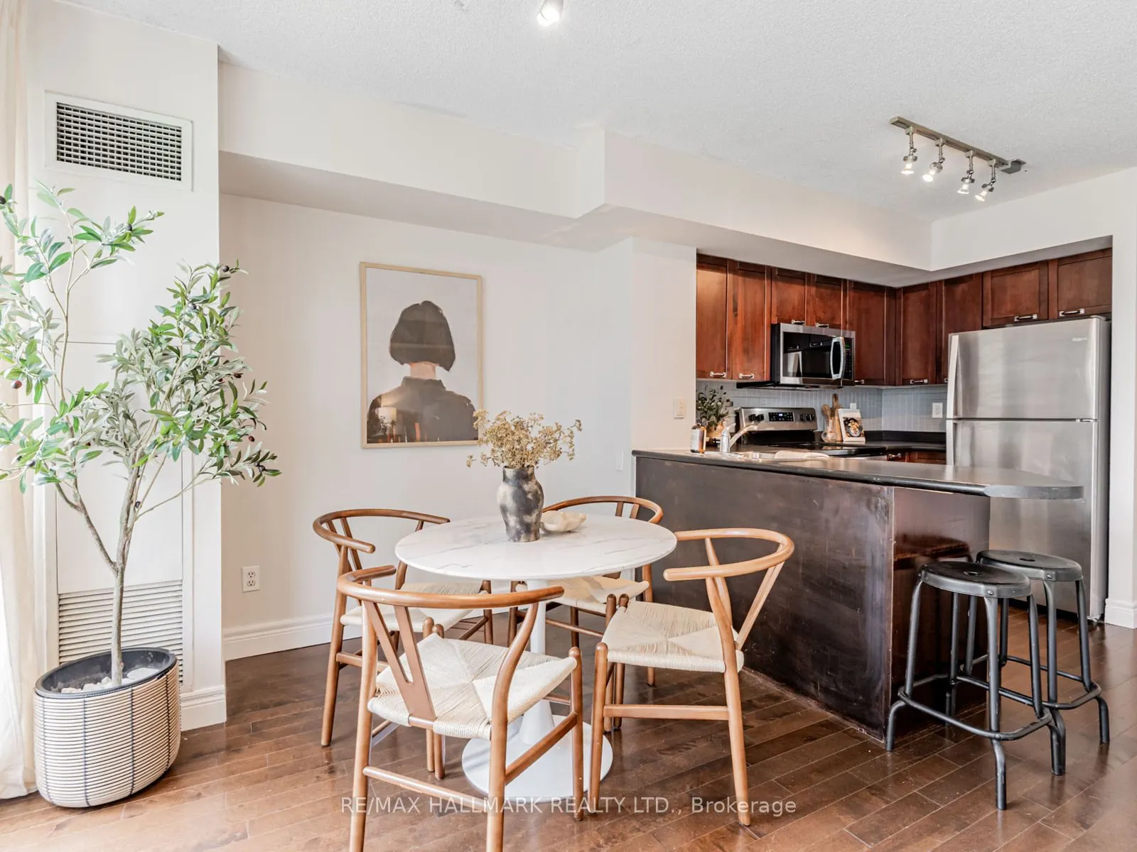 75 Dalhousie Street, #710