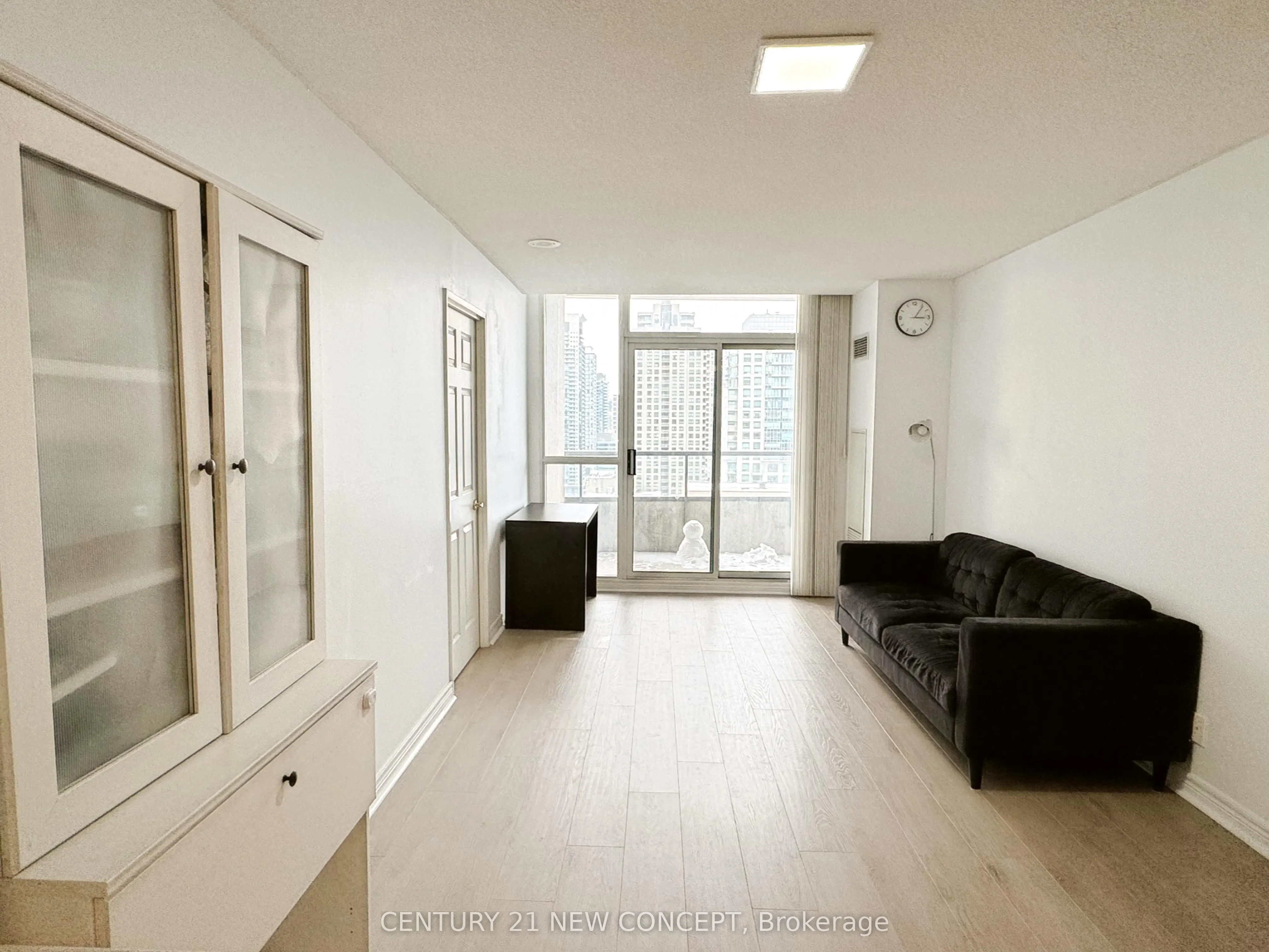 23 Hollywood Avenue, #2803