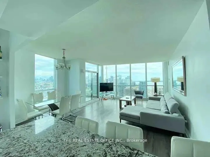 219 Fort York Boulevard, #3802