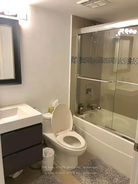 219 Fort York Boulevard, #3802