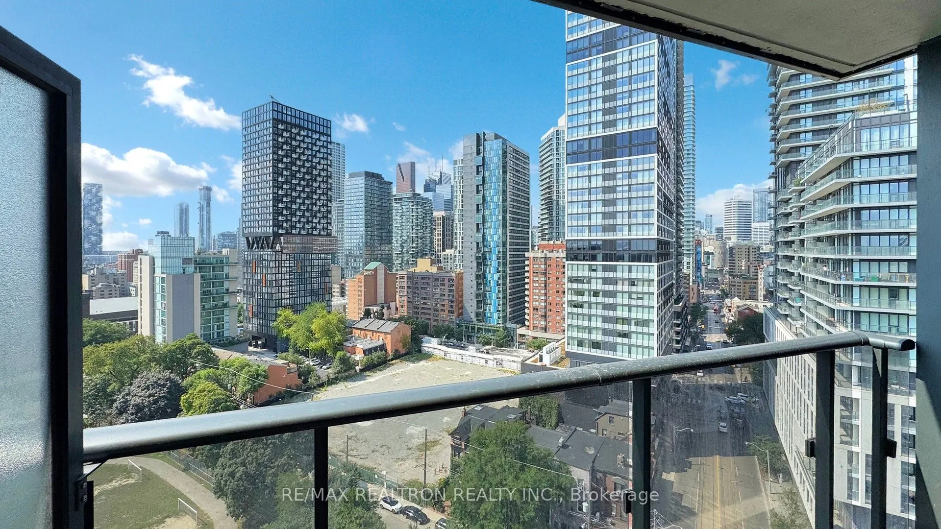 219 Dundas Street E, #1806