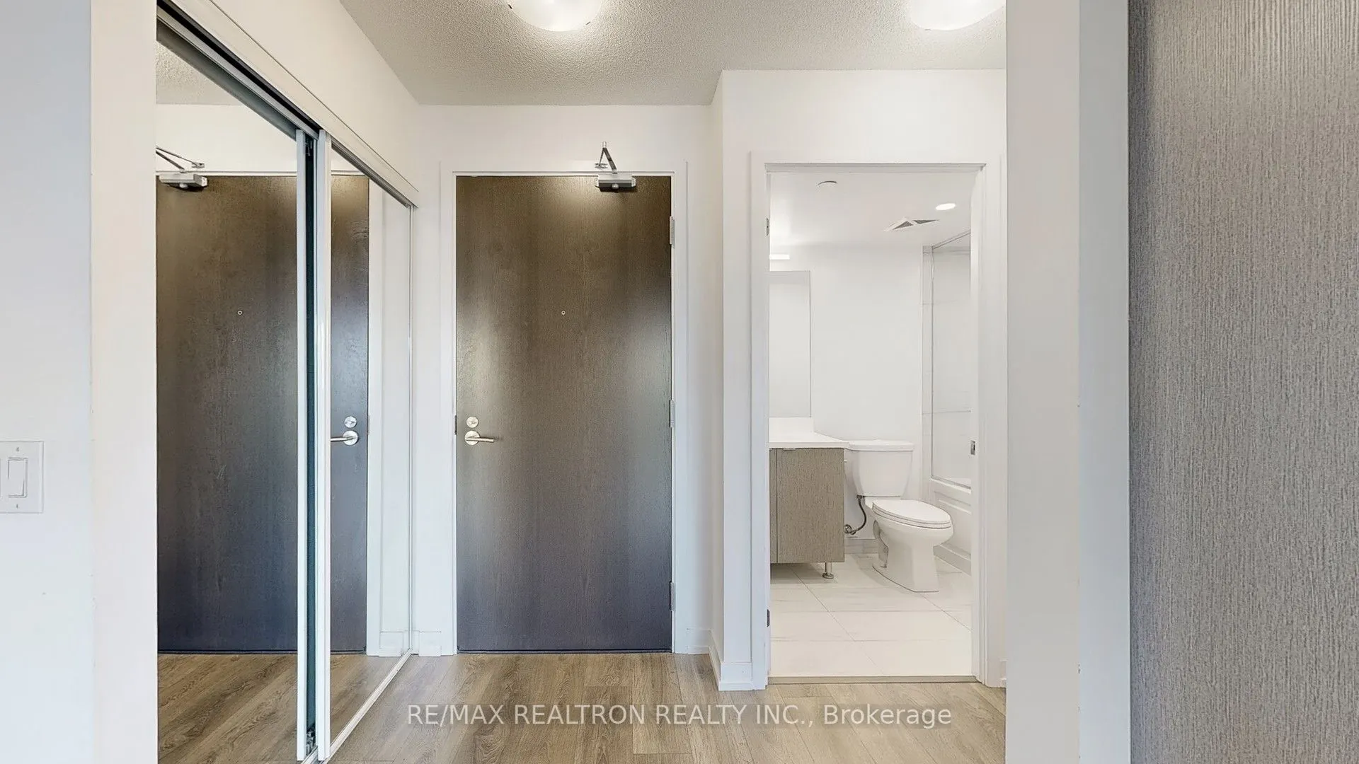 219 Dundas Street E, #1806