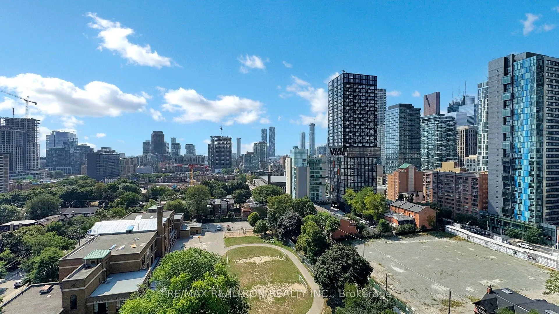 219 Dundas Street E, #1806