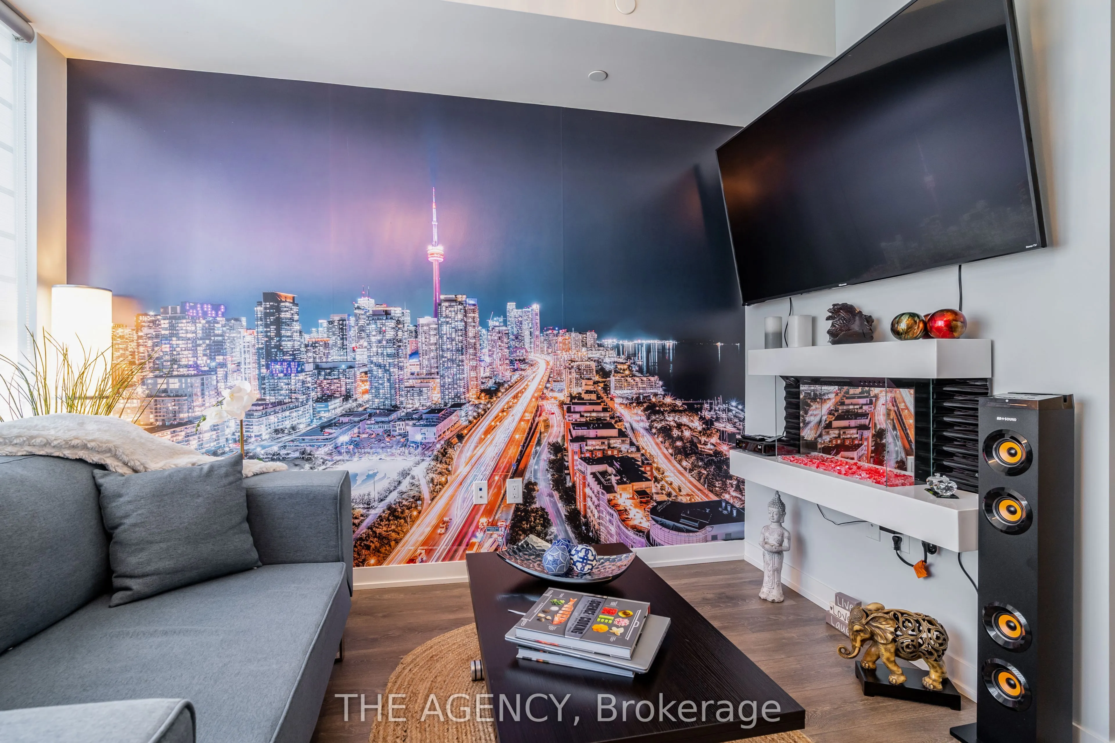 20 Richardson Street, #606
