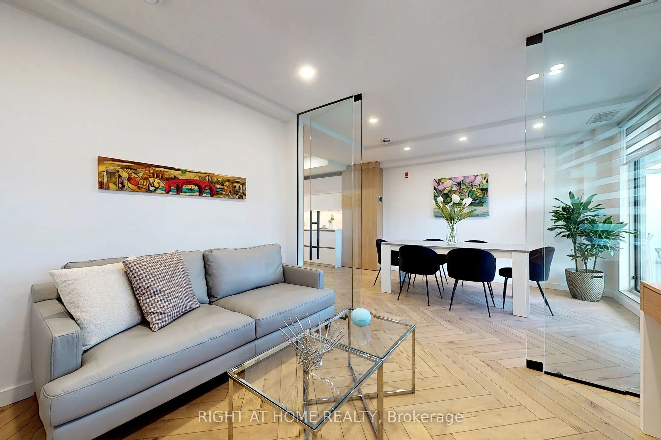 222 finch Avenue W, #217