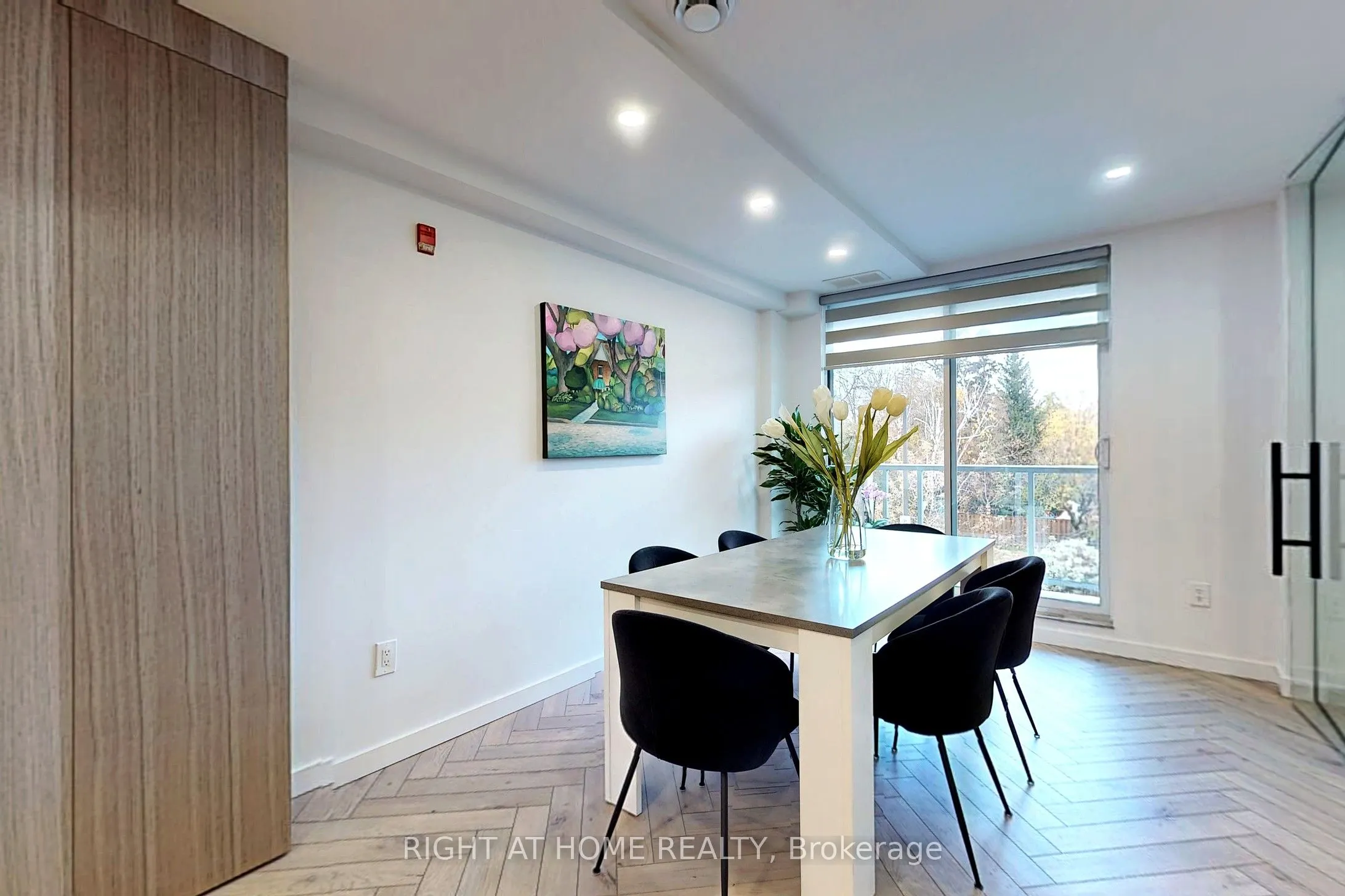 222 finch Avenue W, #217