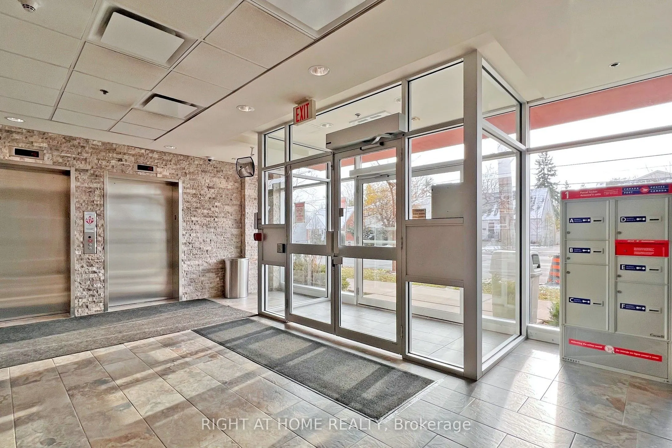 222 finch Avenue W, #217
