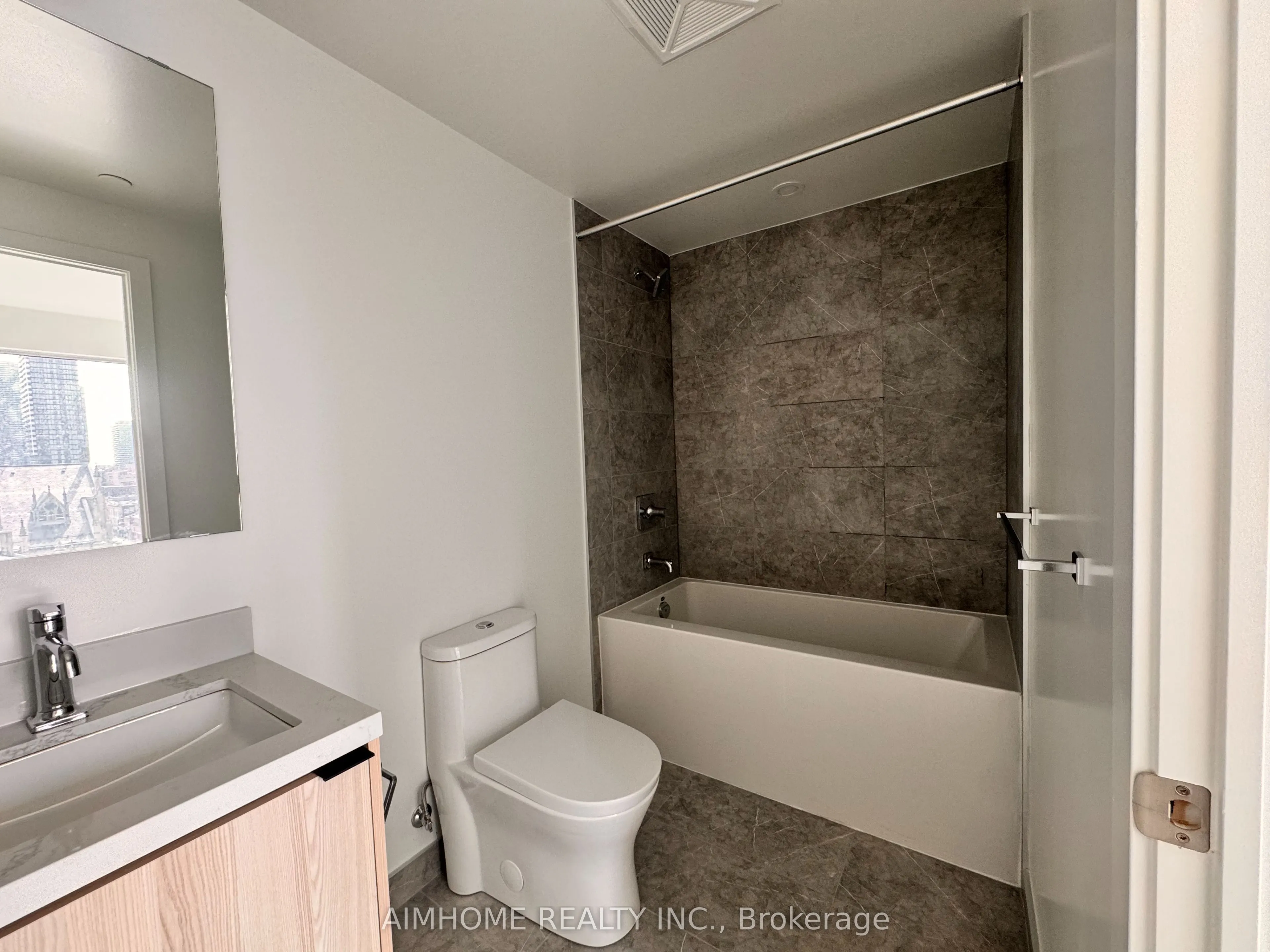 252 Church Street, #715