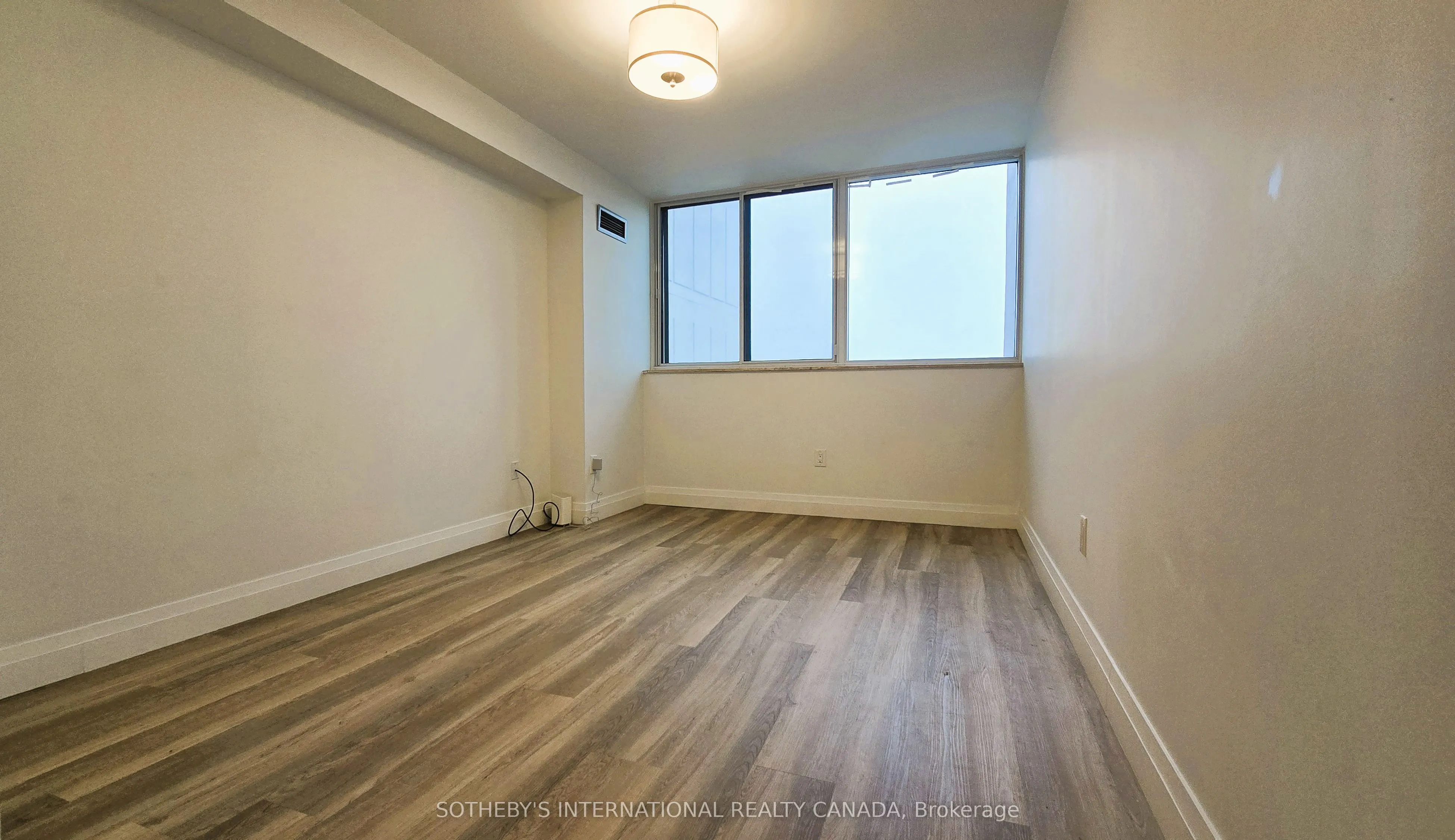 3000 Bathurst Street, #706