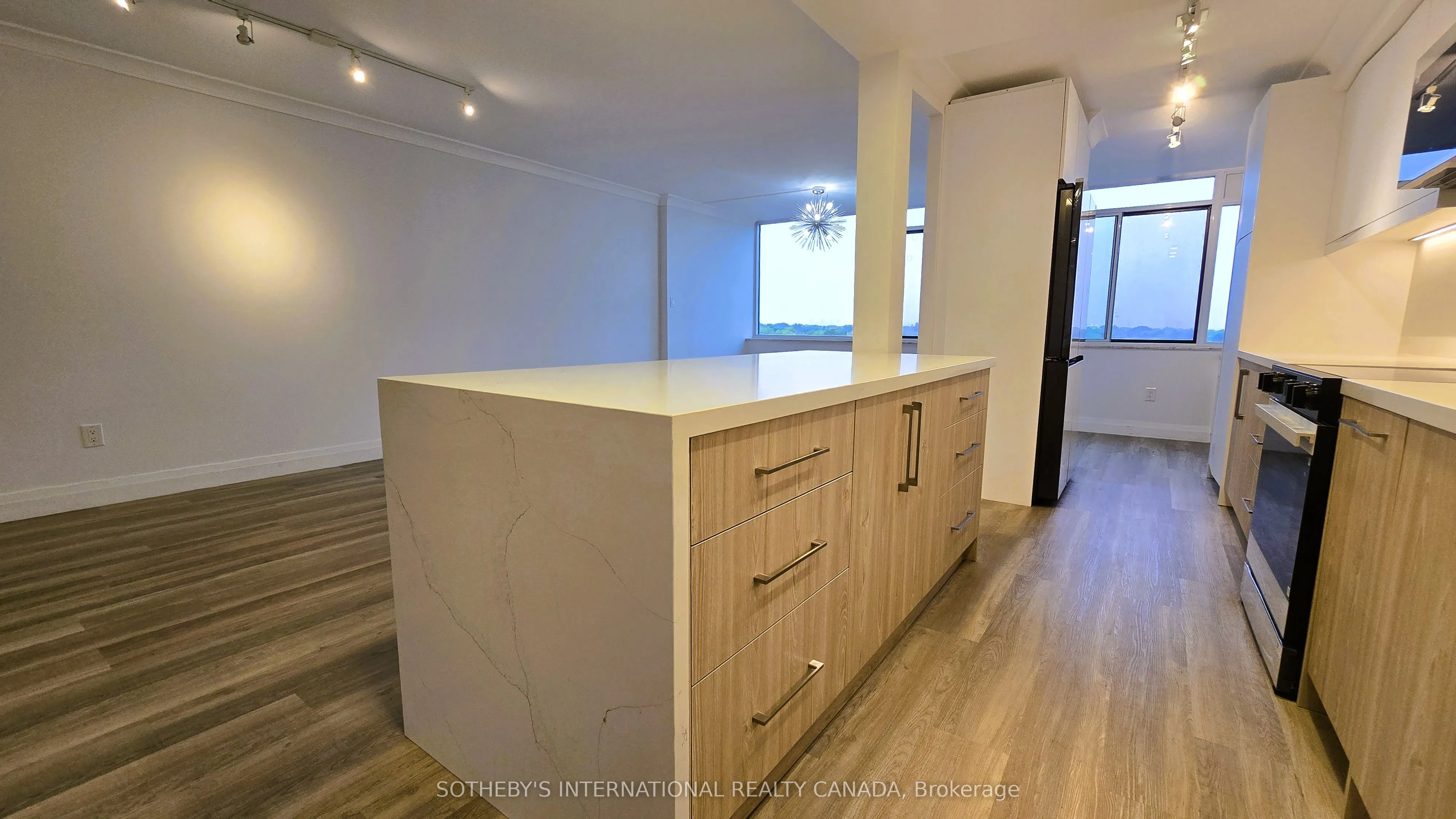 3000 Bathurst Street, #706