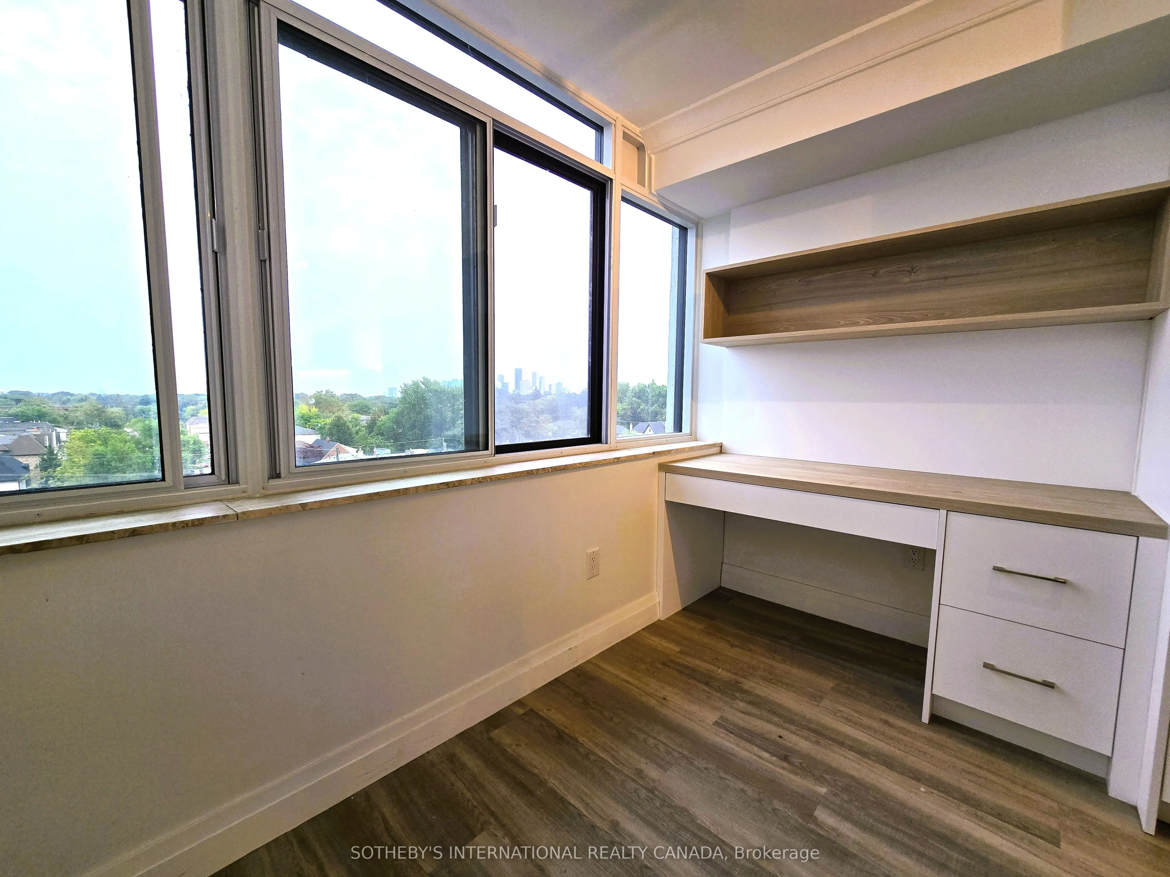 3000 Bathurst Street, #706