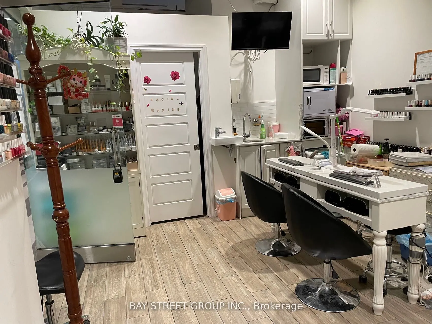 4750 Yonge Street, #157