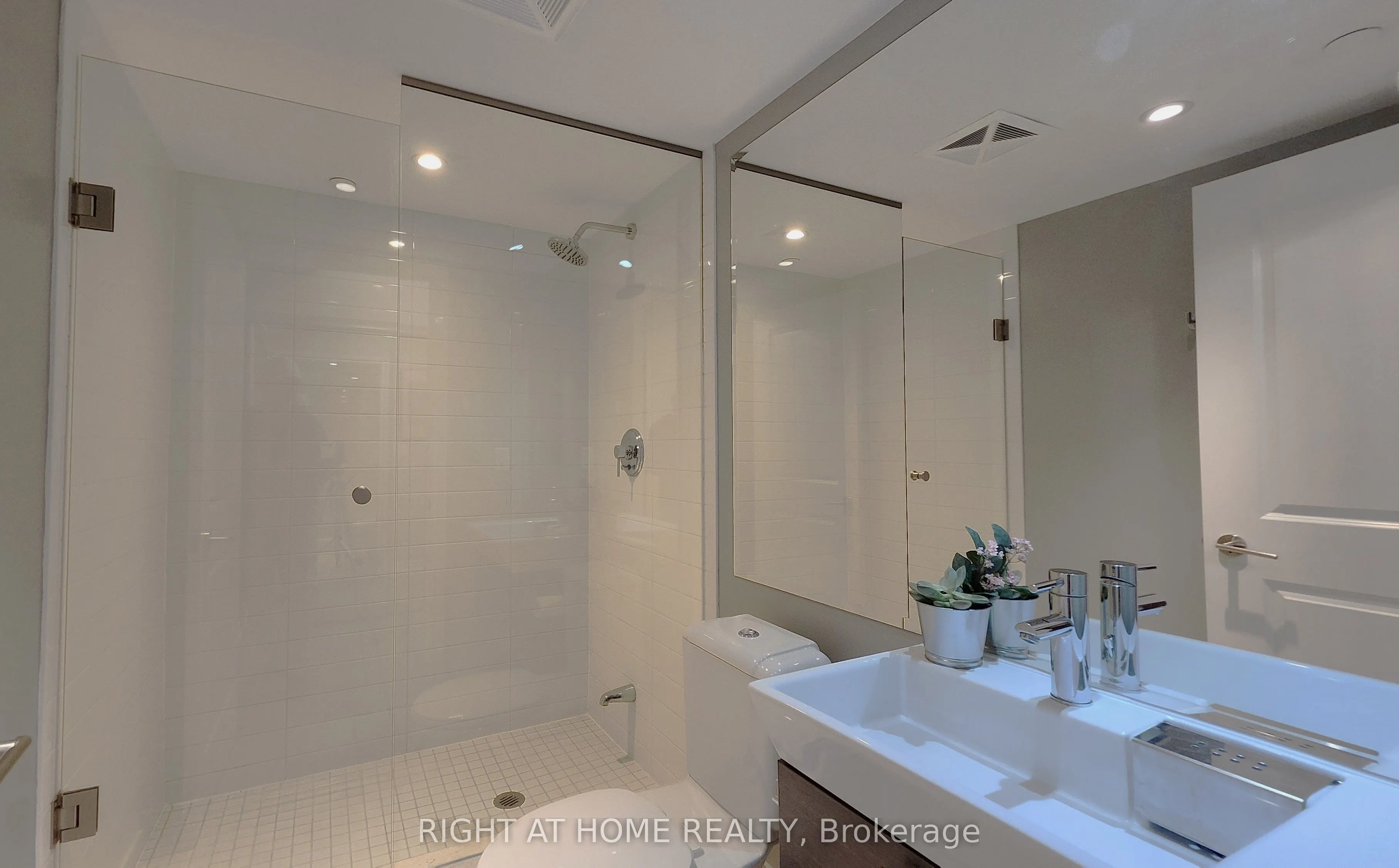 386 Yonge Street, #3901